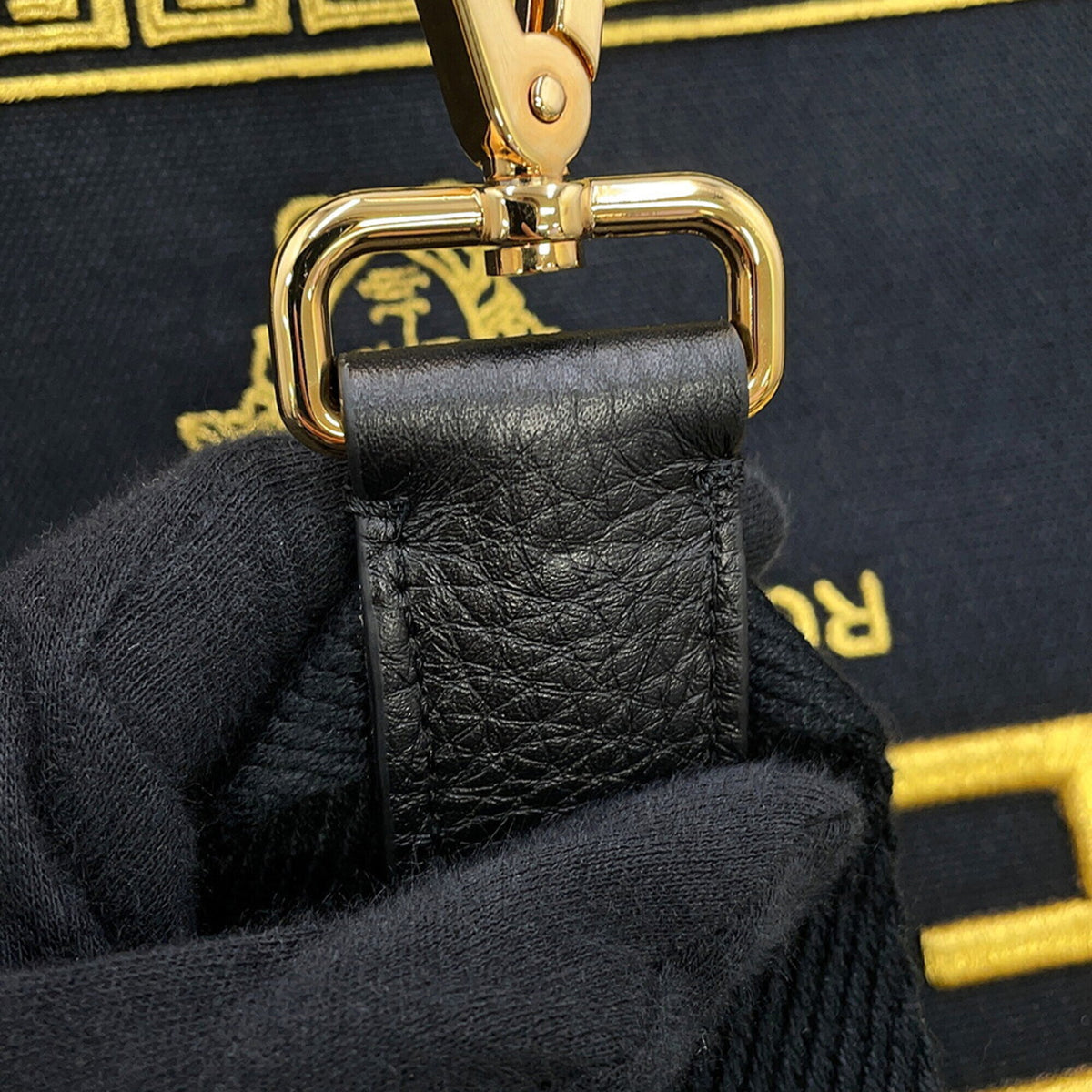 Fendi Black Gold Canvas Handbag Tote Bag (Pre-Owned)