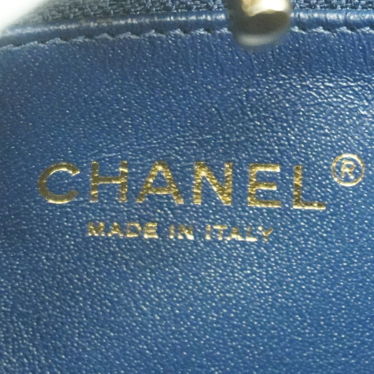 Chanel Blue Leather Shoulder Bag (Pre-Owned)