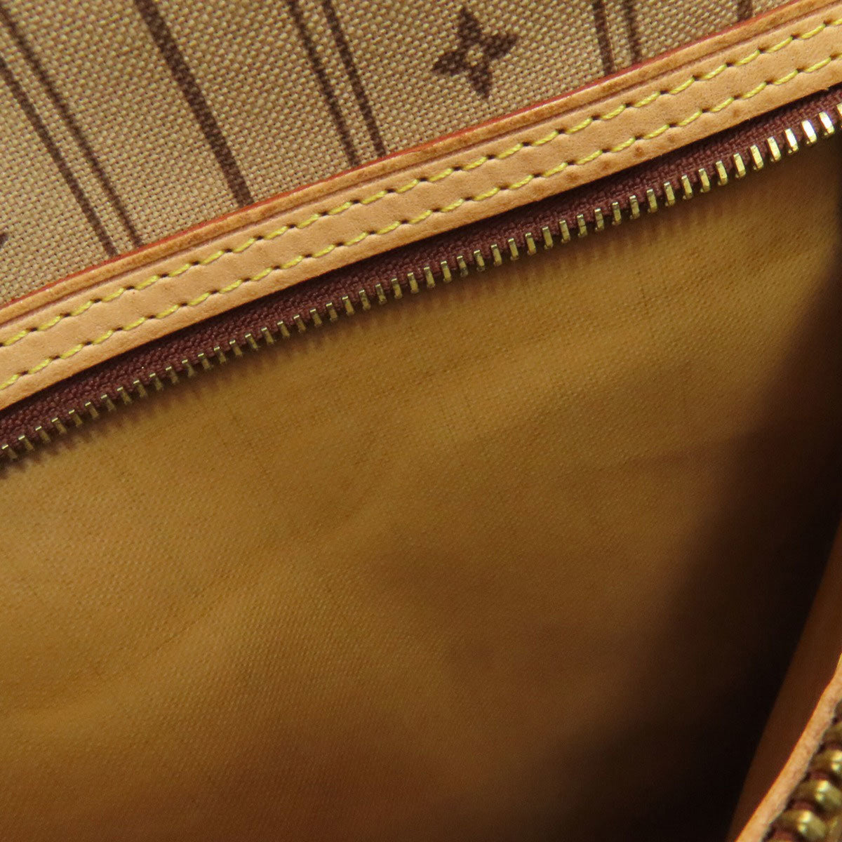 Louis Vuitton Monogram Monogram Canvas Tote Bag (Pre-Owned)