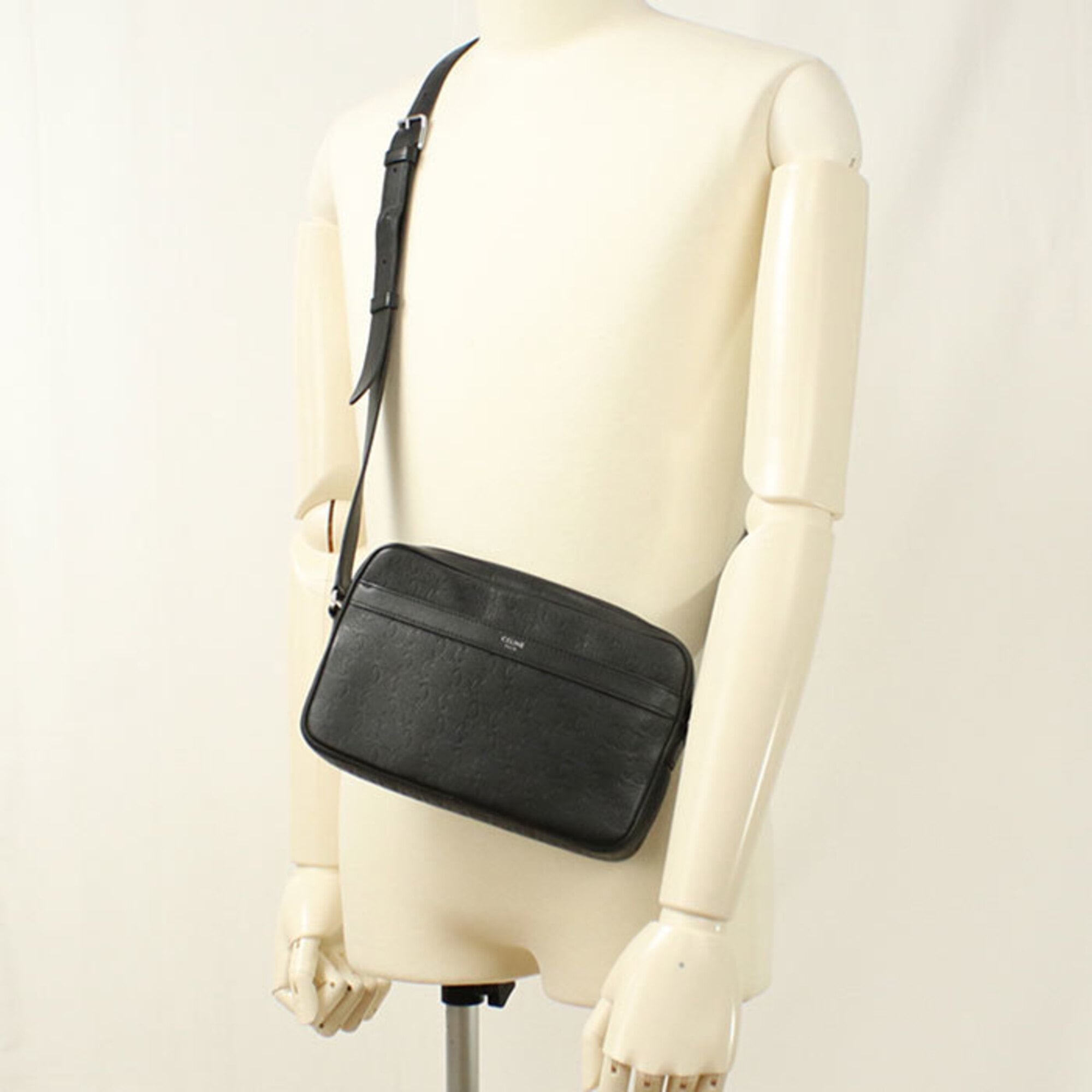 Celine Black Leather Messenger Bag Shoulder Bag (Pre-Owned)