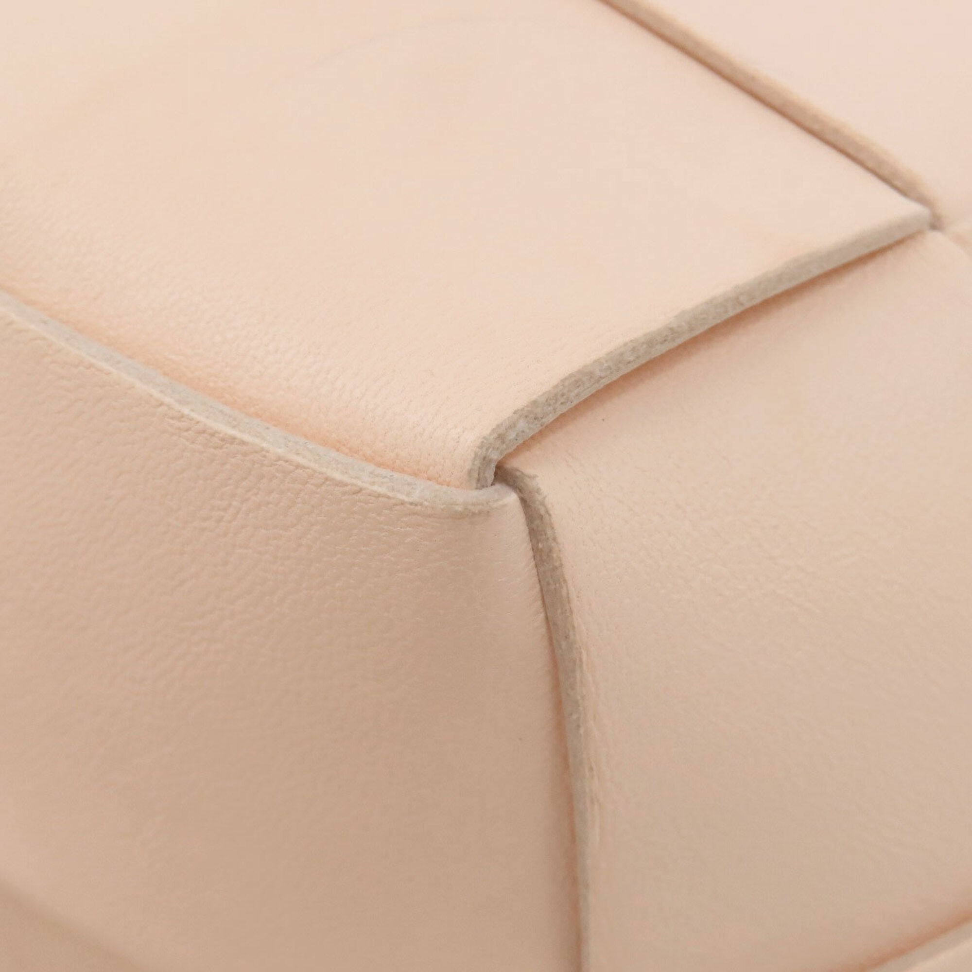 Bottega Veneta Pink Beige Leather Shoulder Bag (Pre-Owned)