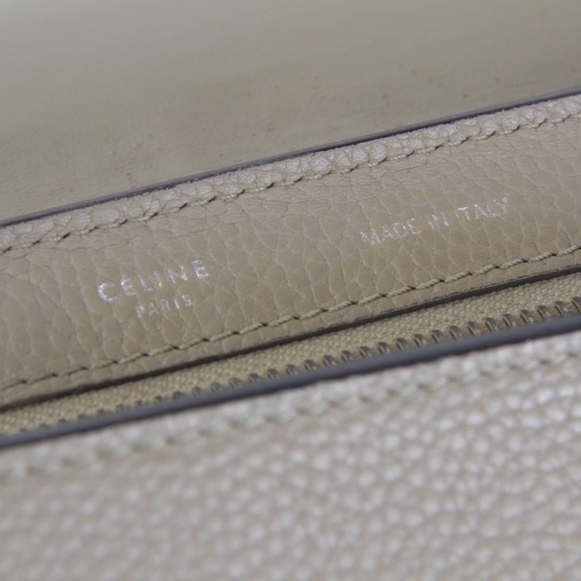 Celine Beige Leather Shoulder Bag (Pre-Owned)