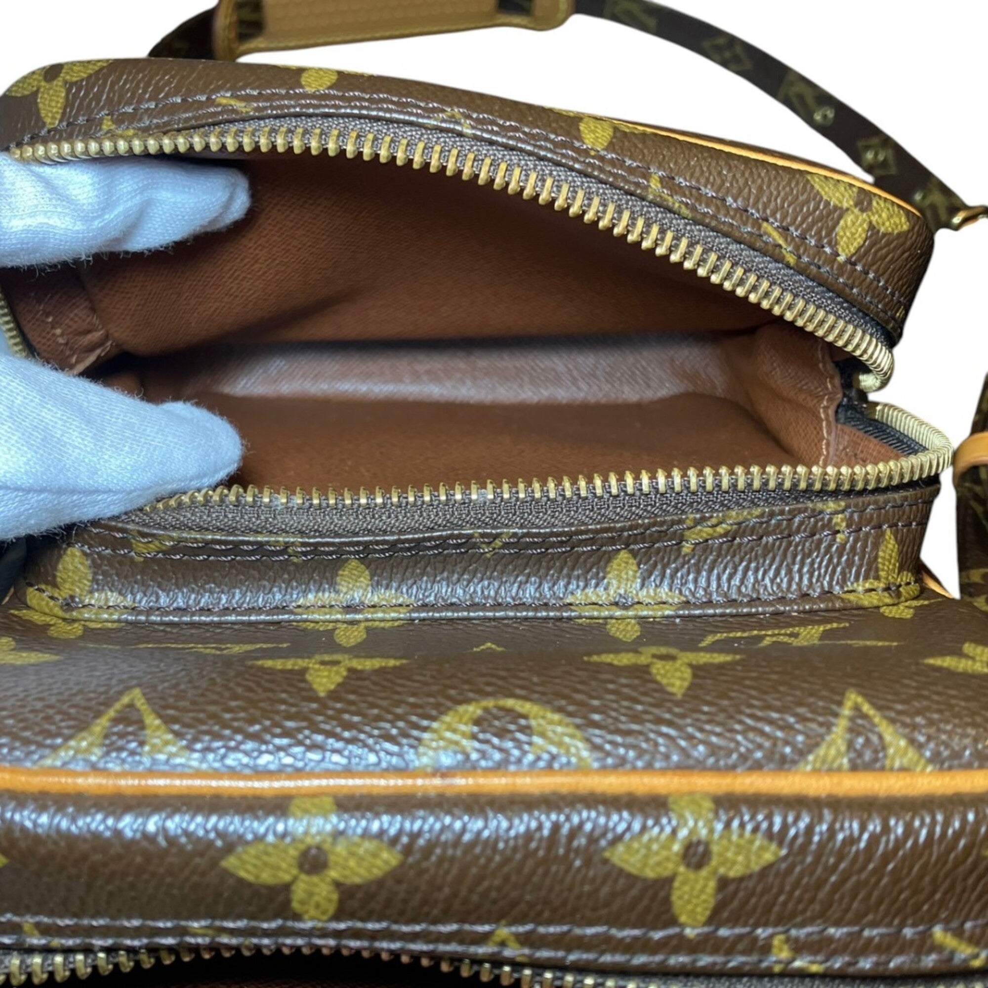 Louis Vuitton Monogram Brown Monogram Shoulder Bag (Pre-Owned)