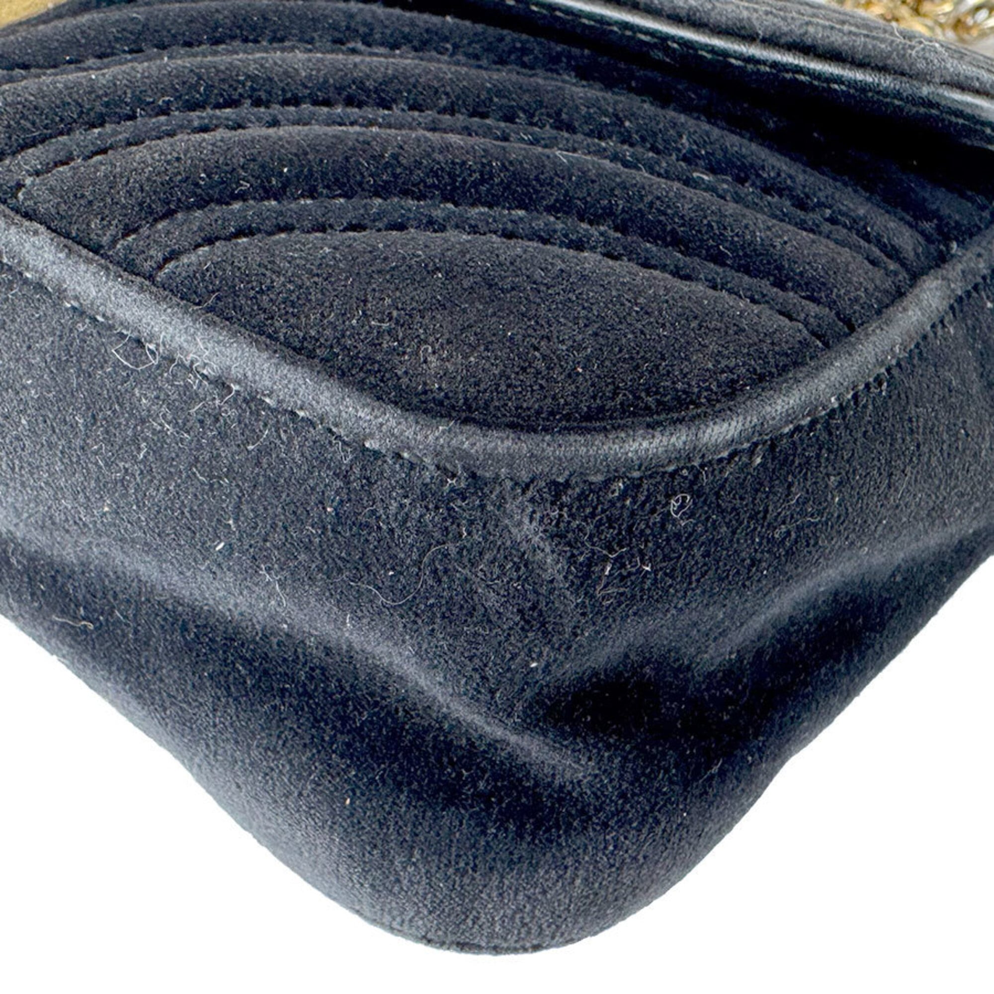 Gucci Black Velvet Shoulder Bag (Pre-Owned)