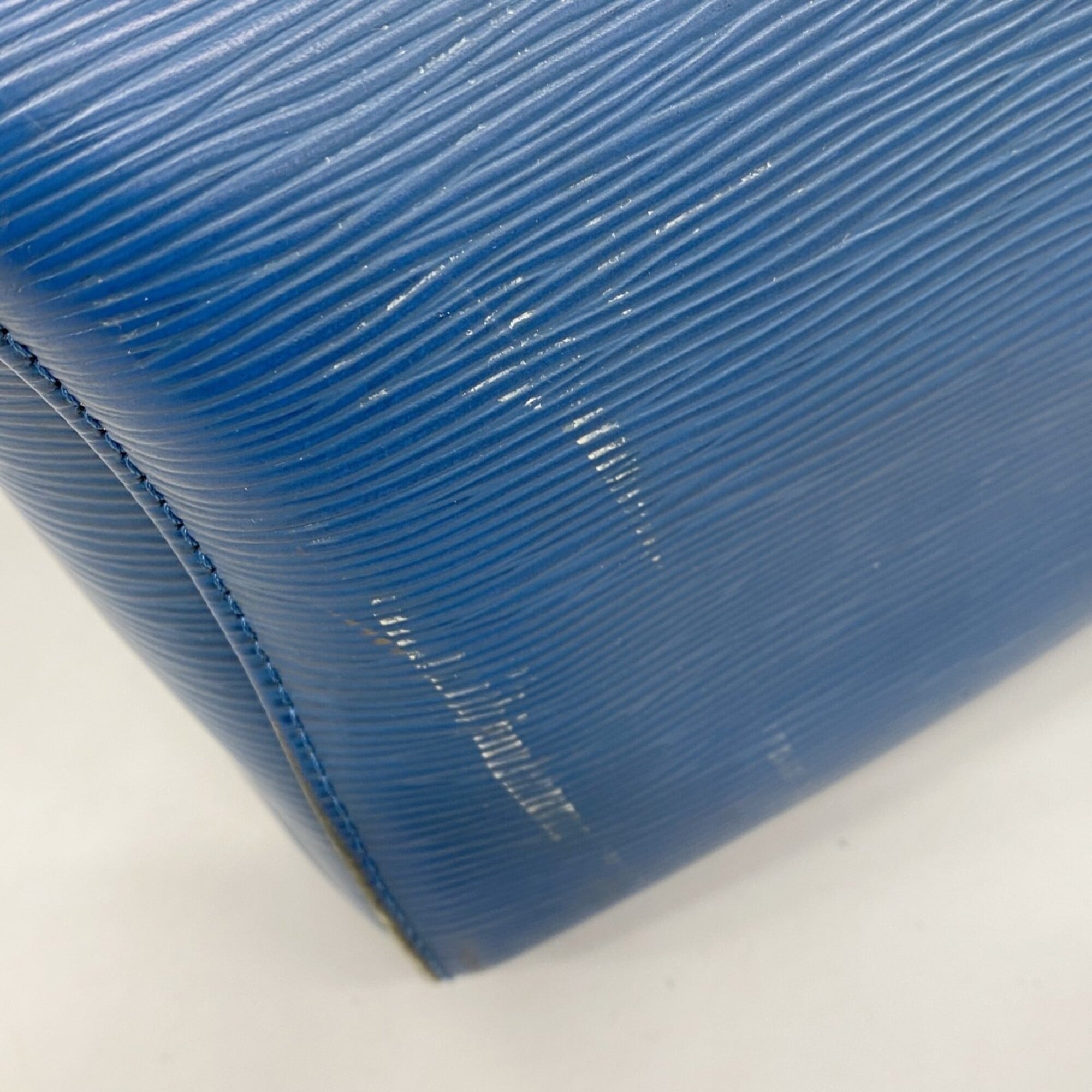 Louis Vuitton Toledo Blue Handbag (Pre-Owned)