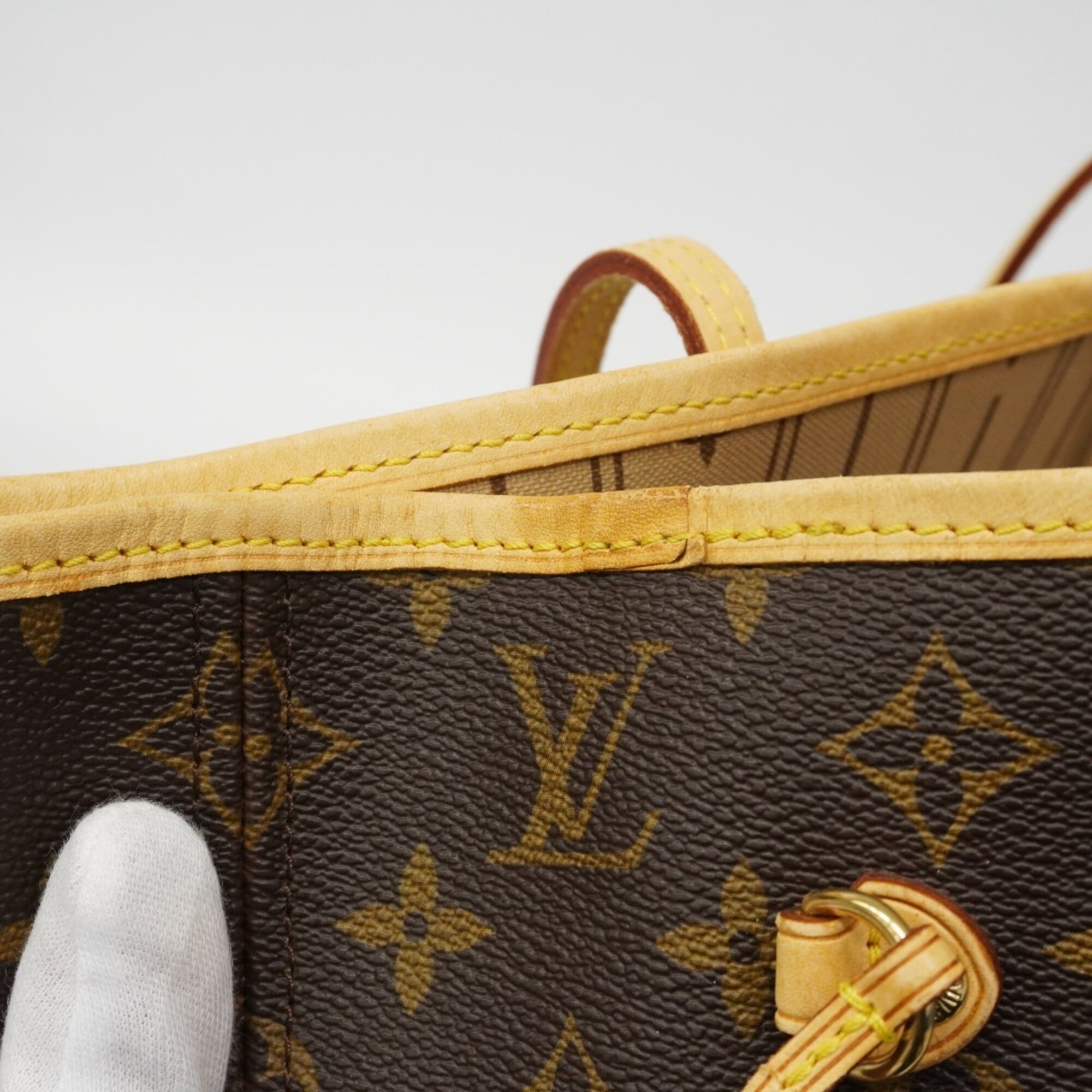 Louis Vuitton Brown Tote Bag (Pre-Owned)