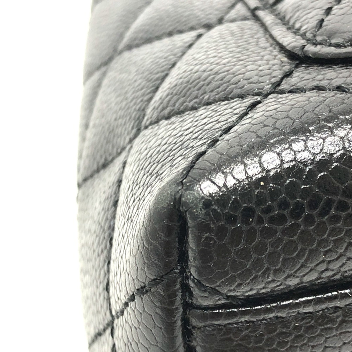 Chanel Black Leather Handbag (Pre-Owned)