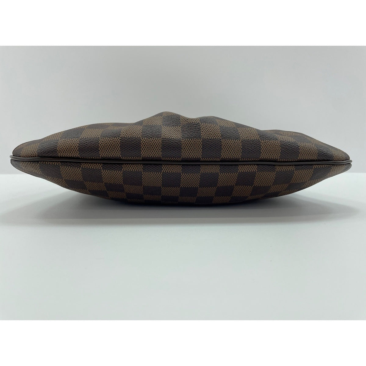 Louis Vuitton Brown Shoulder Bag (Pre-Owned)