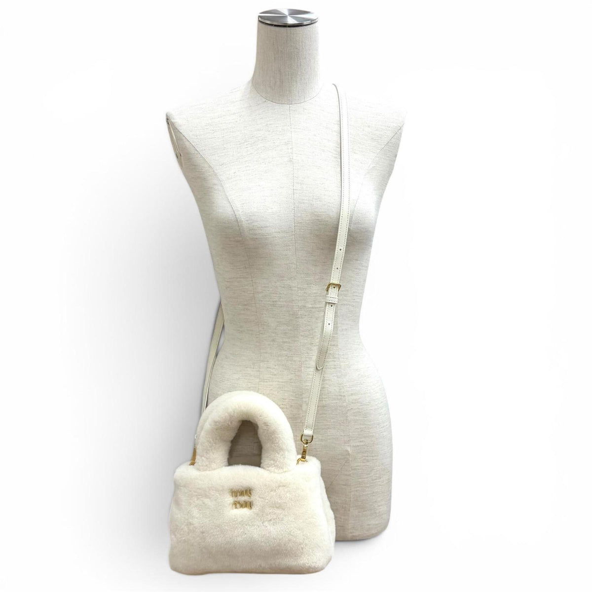 Miu Miu White Fur Handbag (Pre-Owned)