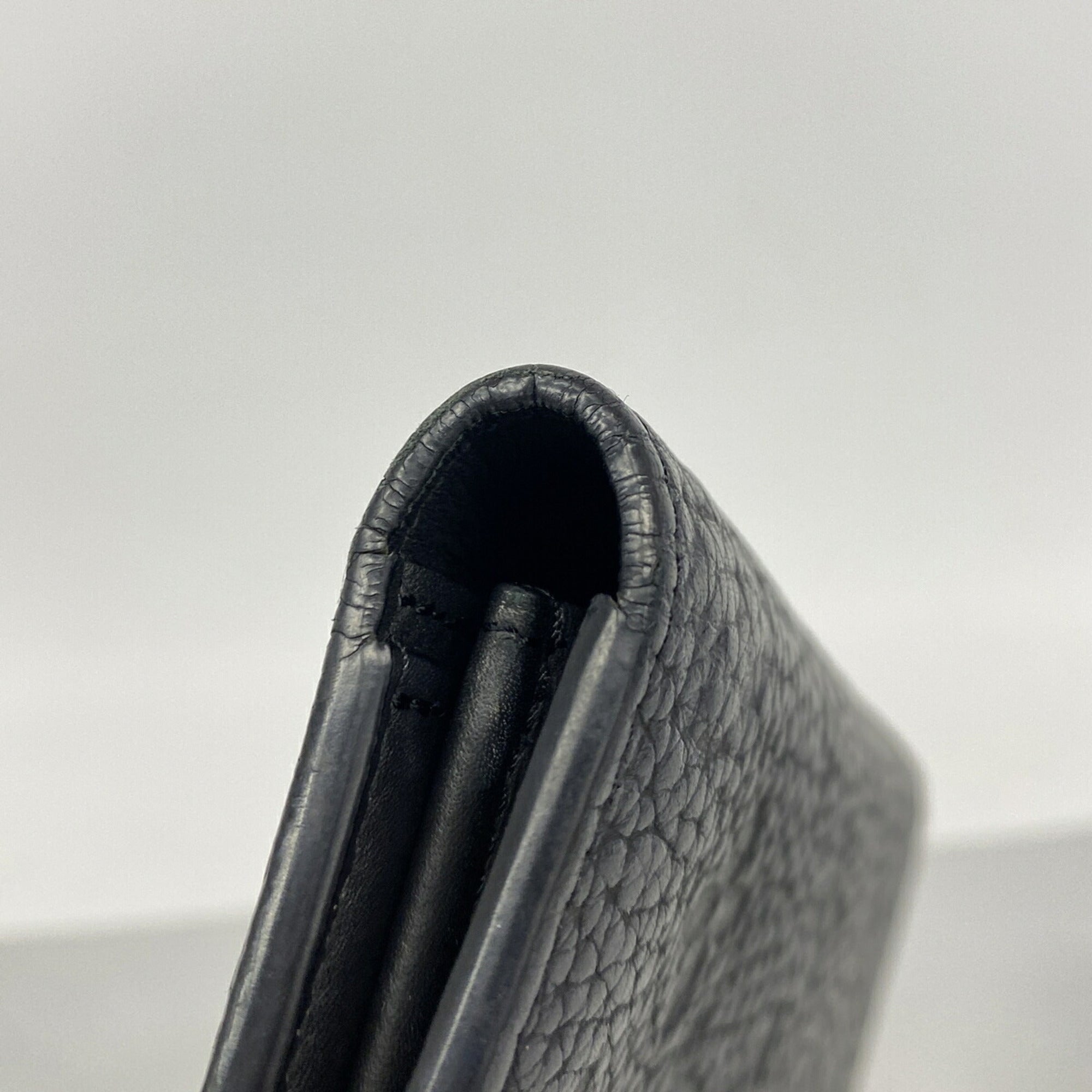 Louis Vuitton Black Long Wallet (Bi-Fold) (Pre-Owned)