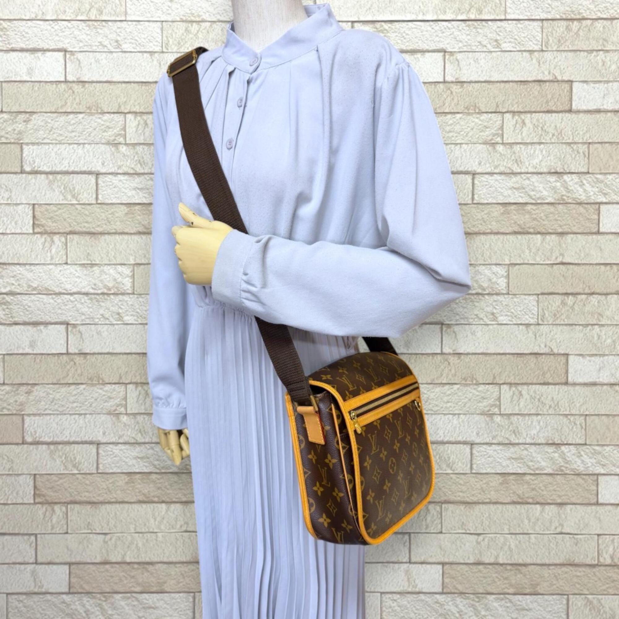 Louis Vuitton Monogram Brown Monogram Shoulder Bag (Pre-Owned)