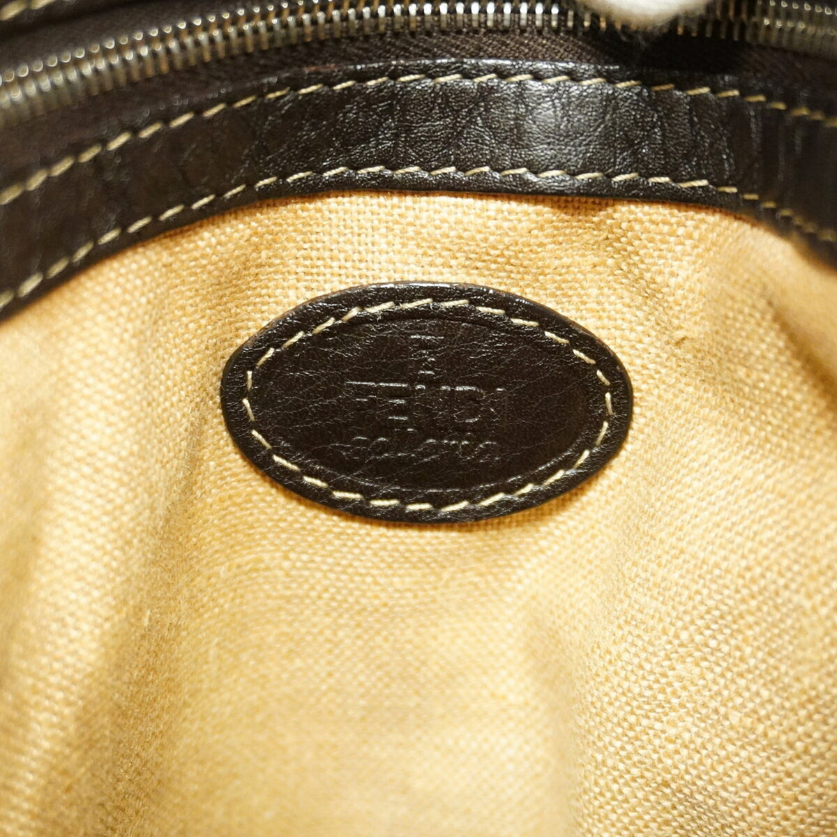 Fendi Dark Brown Leather Shoulder Bag (Pre-Owned)
