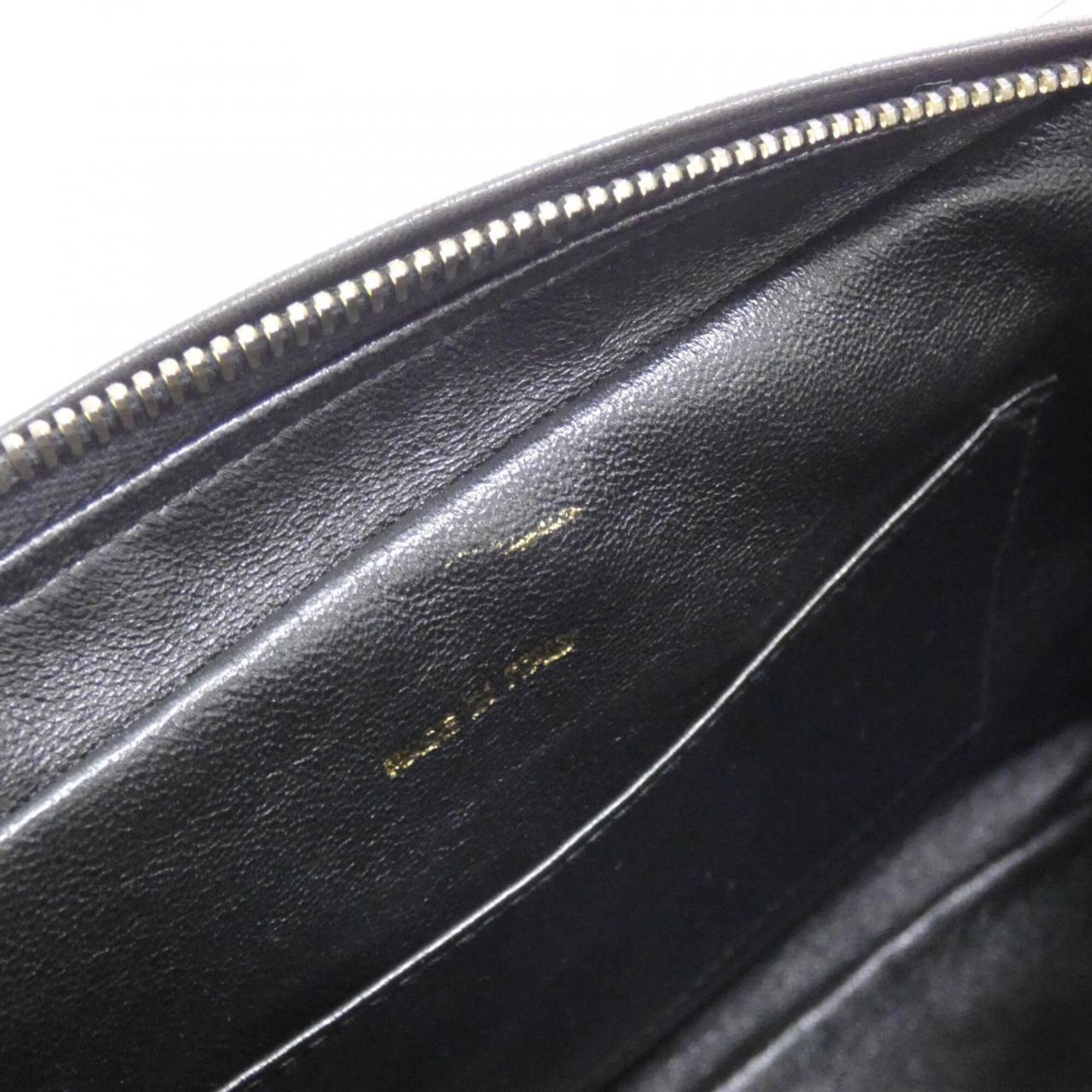 Chanel Black Leather Shoulder Bag (Pre-Owned)