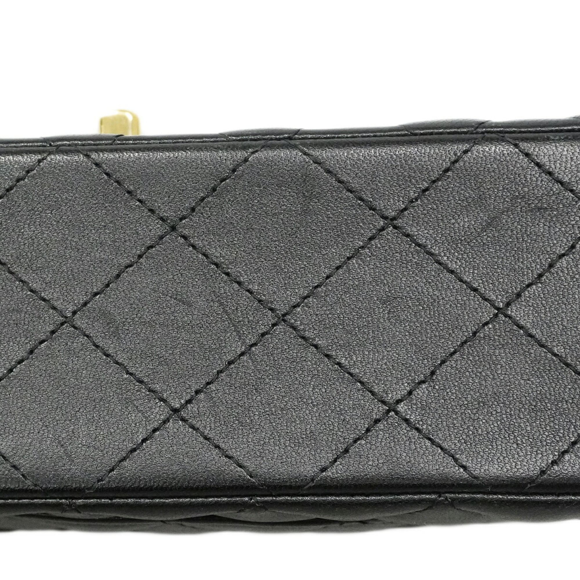 Chanel Black Leather Shoulder Bag (Pre-Owned)