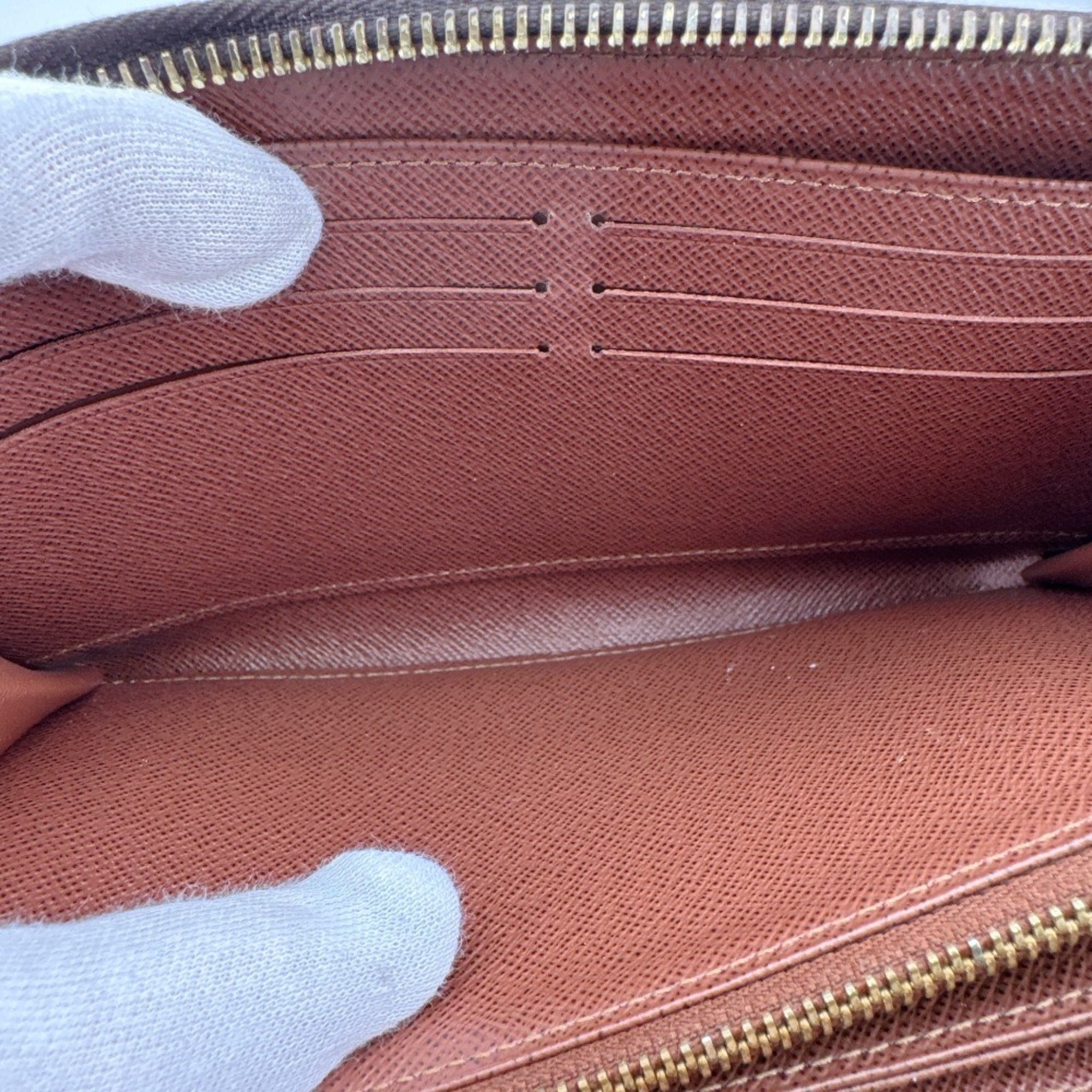 Louis Vuitton Brown Leather (Pre-Owned)