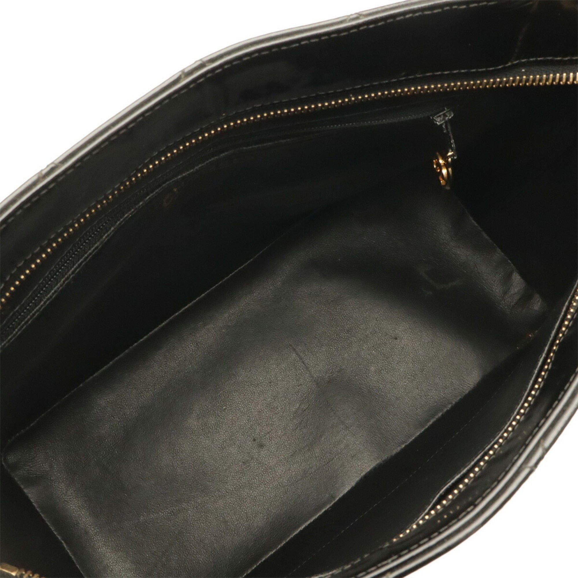 Chanel Matelasse Black Patent Leather Shoulder Bag Tote Bag (Pre-Owned)