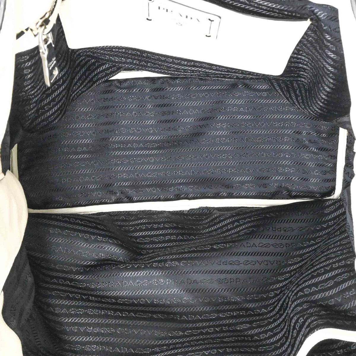 Prada White Leather Shoulder Bag Tote Bag (Pre-Owned)