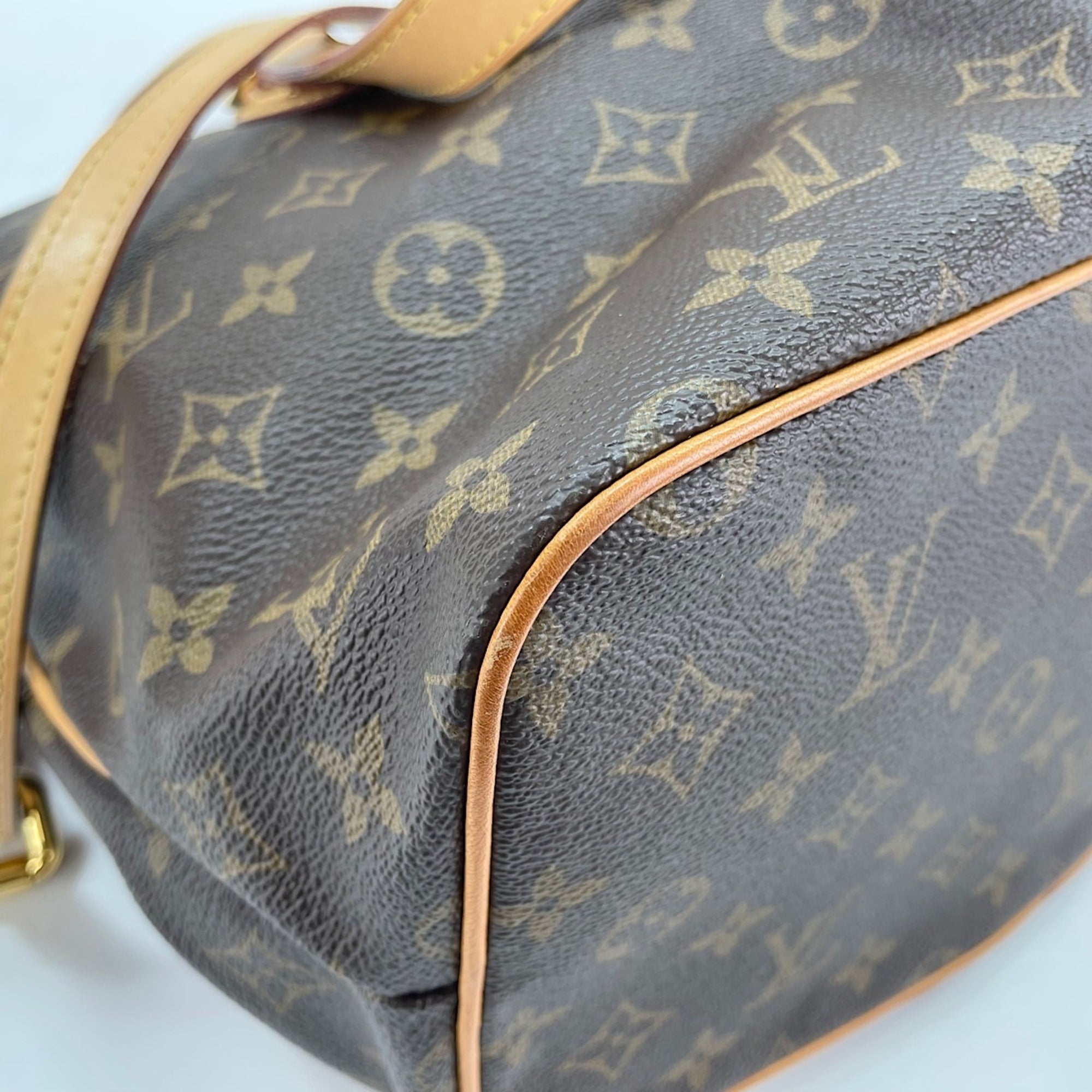 Louis Vuitton Brown Handbag (Pre-Owned)
