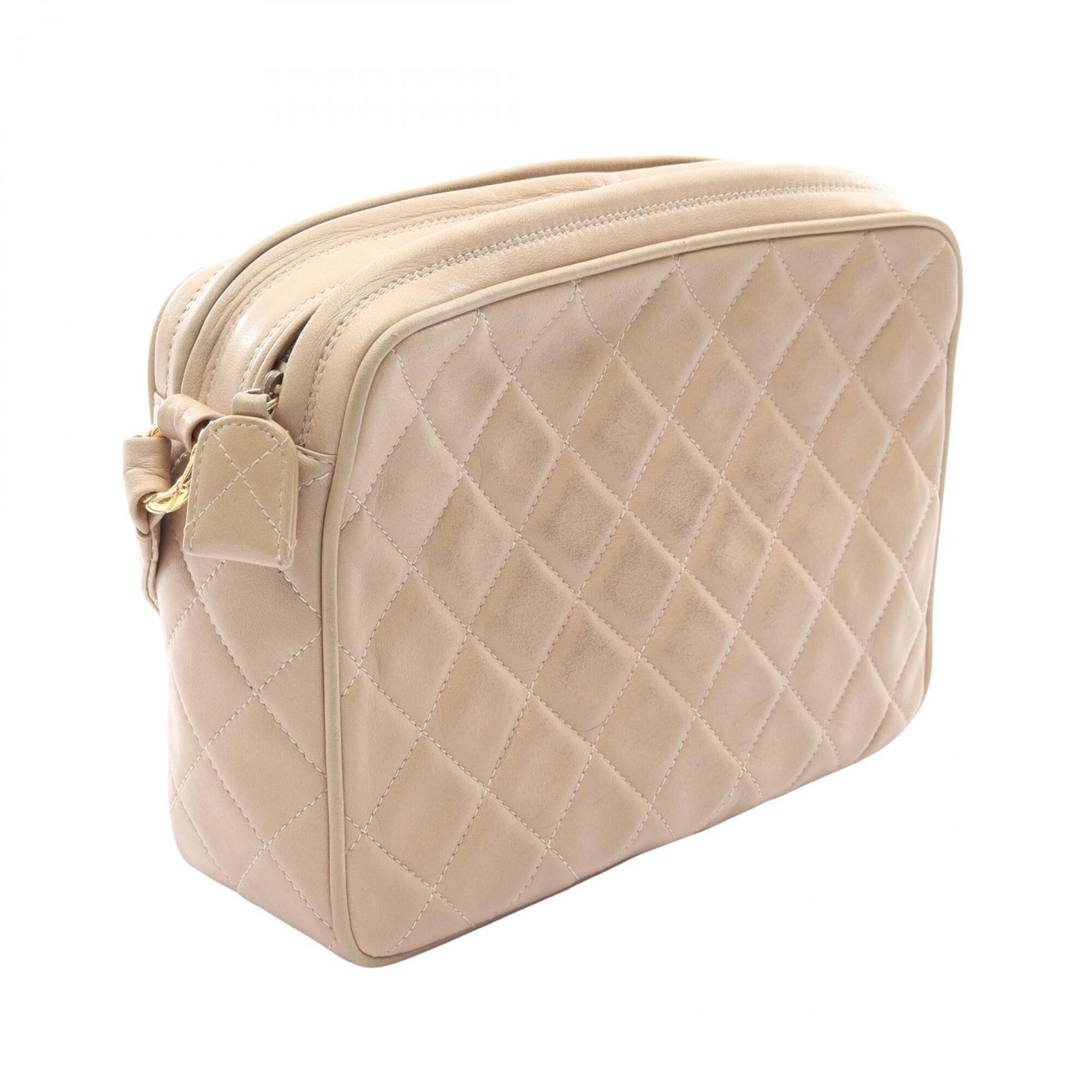 Chanel Beige Leather Handbag Shoulder Bag (Pre-Owned)