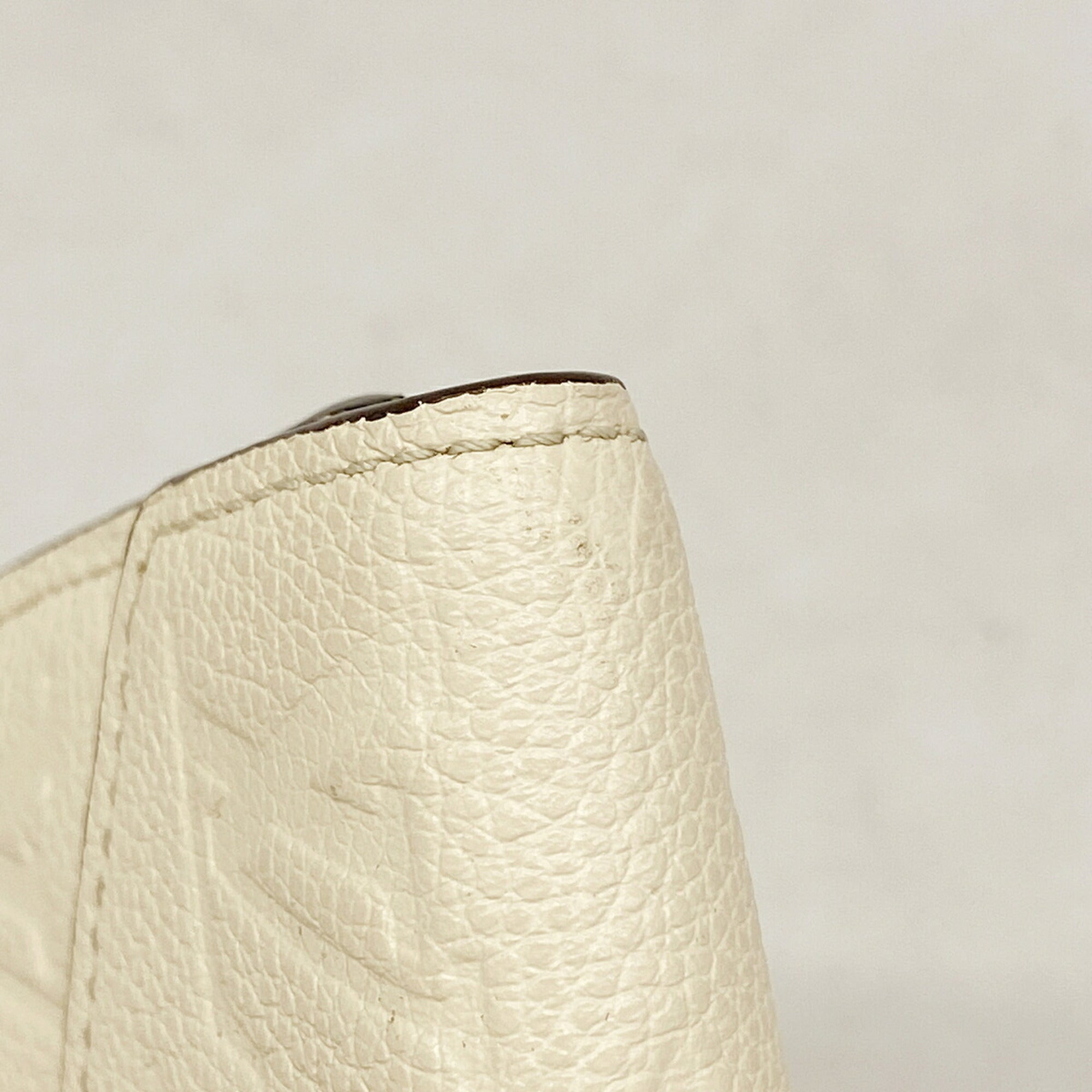 Louis Vuitton Cream Wallet (Tri-Fold) (Pre-Owned)