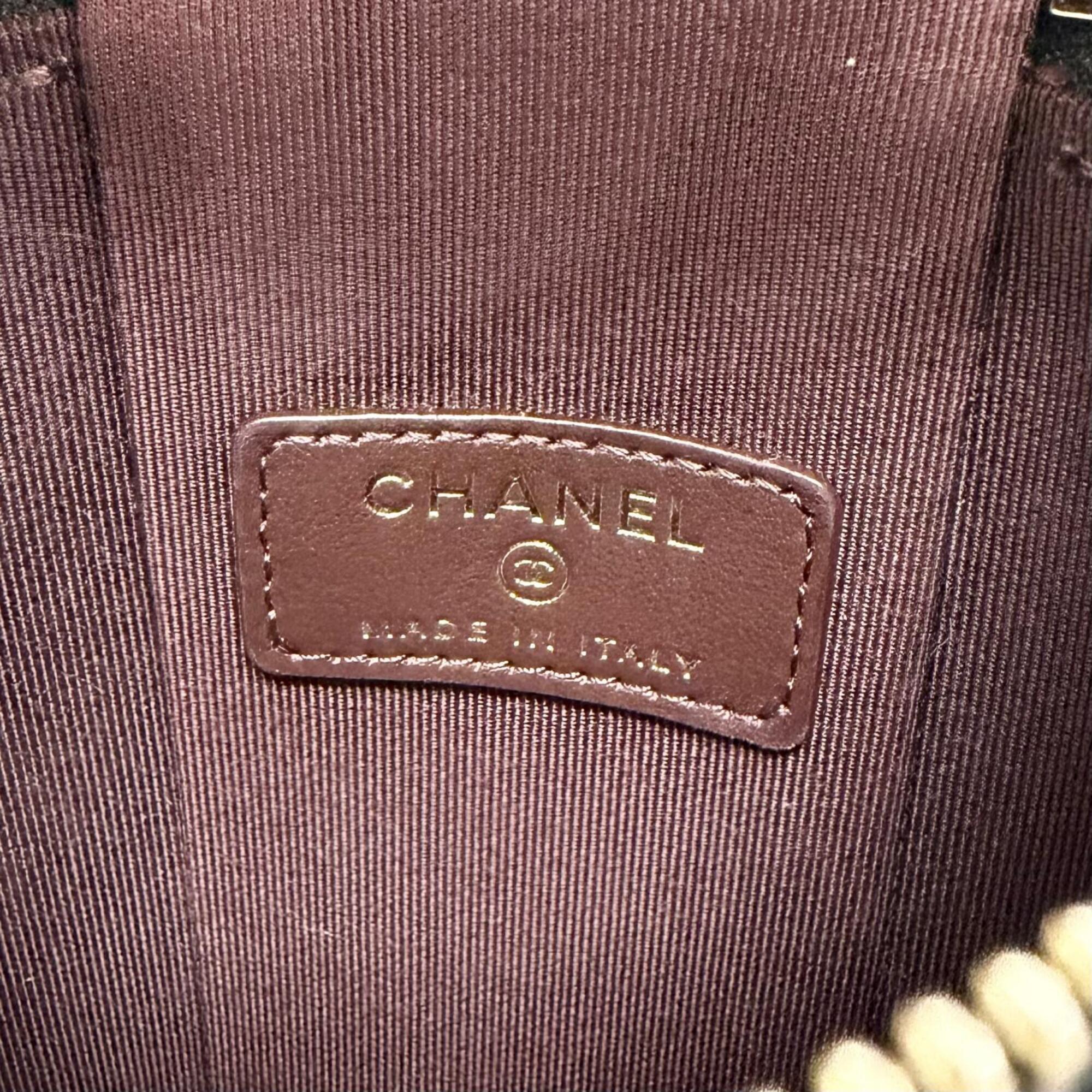 Chanel Black Grained Calfskin Shoulder Bag (Pre-Owned)