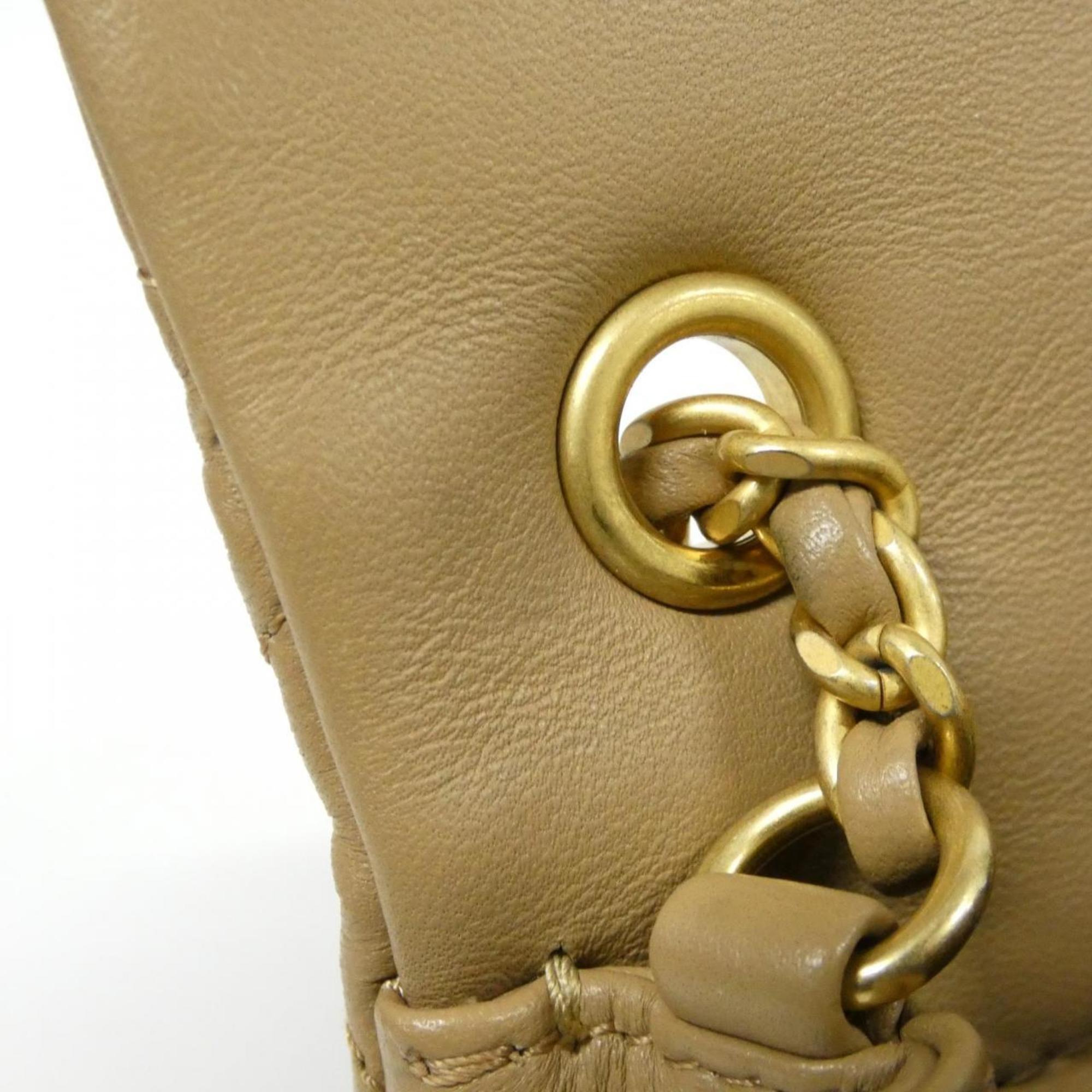 Chanel Beige Leather Shoulder Bag (Pre-Owned)