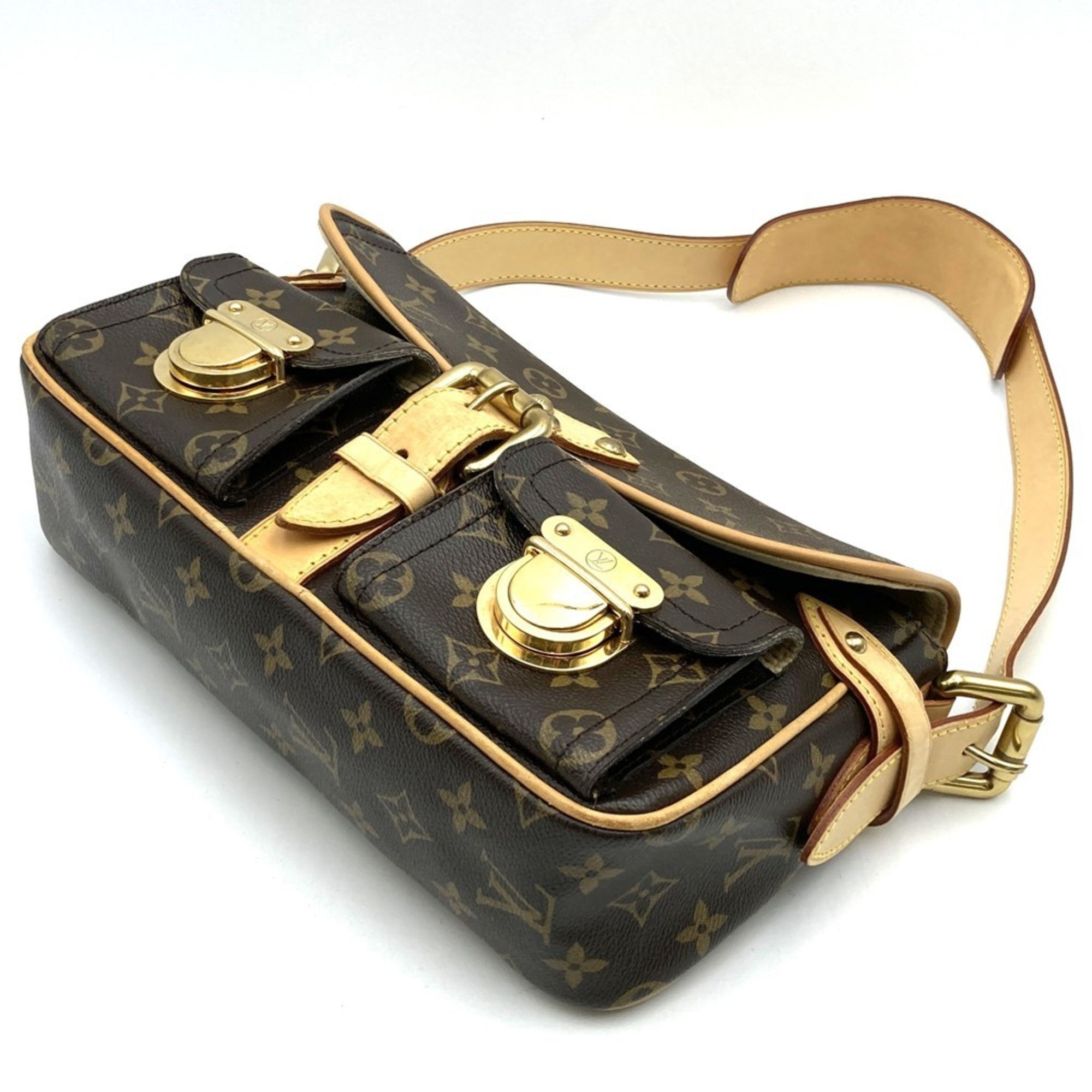 Louis Vuitton Brown Monogram Monogram Shoulder Bag (Pre-Owned)