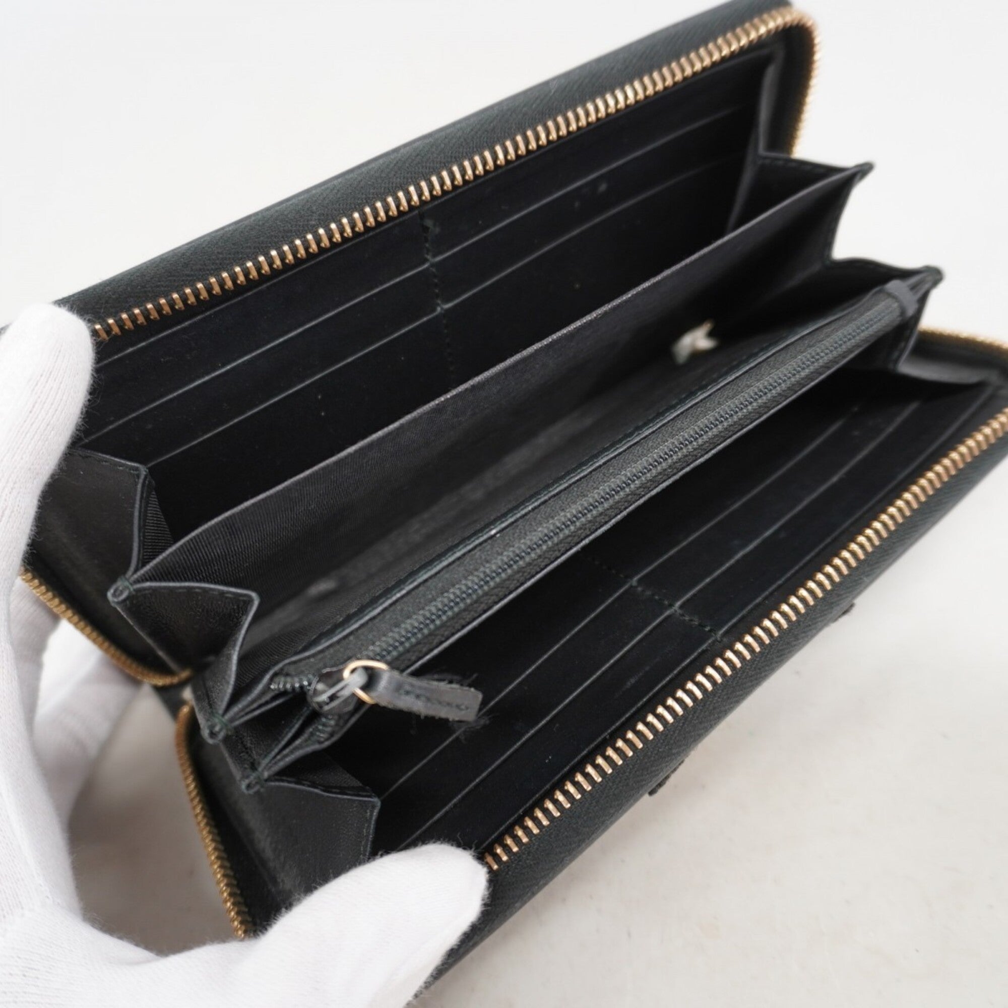 Gucci Black Leather Long Wallet (Bi-Fold) (Pre-Owned)