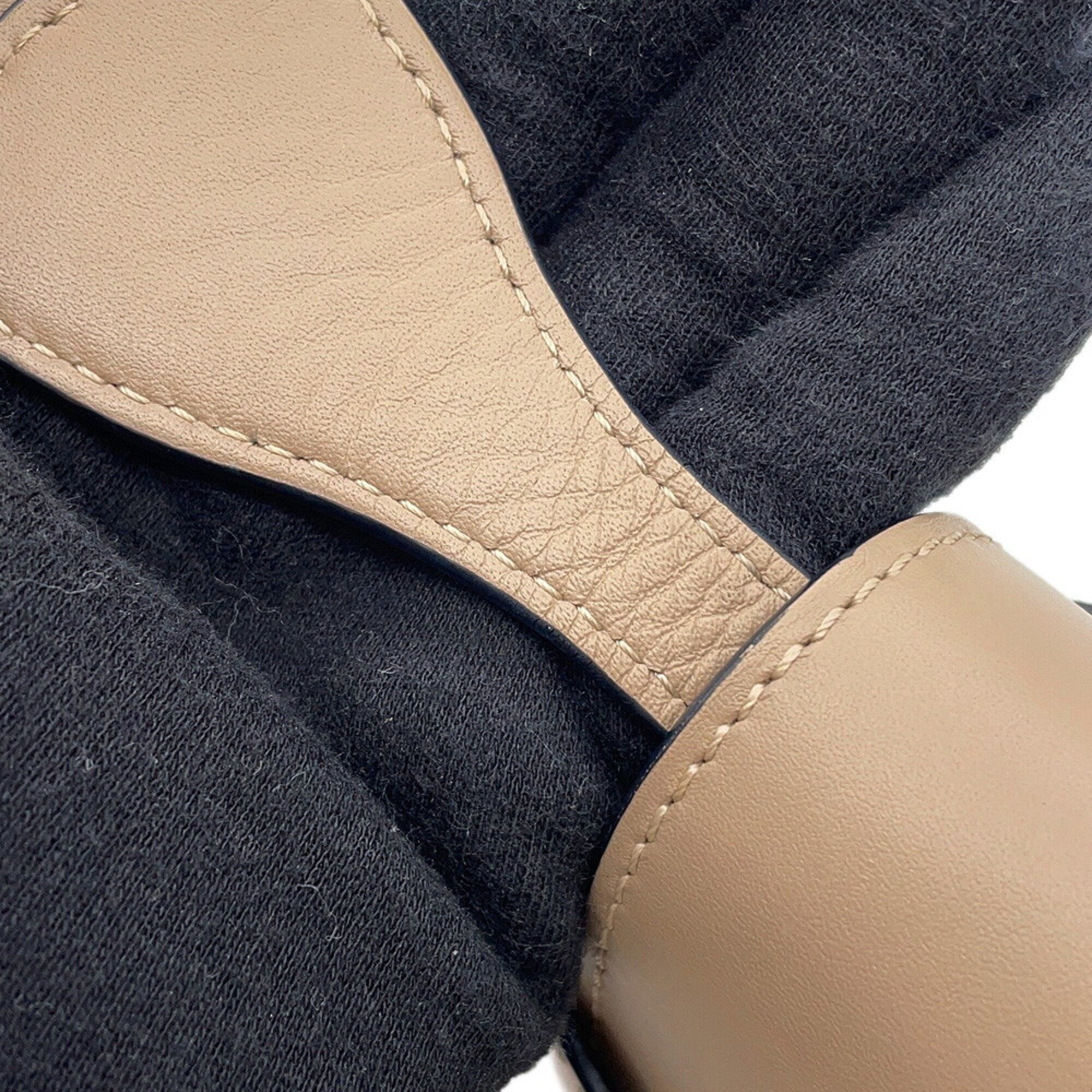 Loewe Sand Leather Shoulder Bag (Pre-Owned)