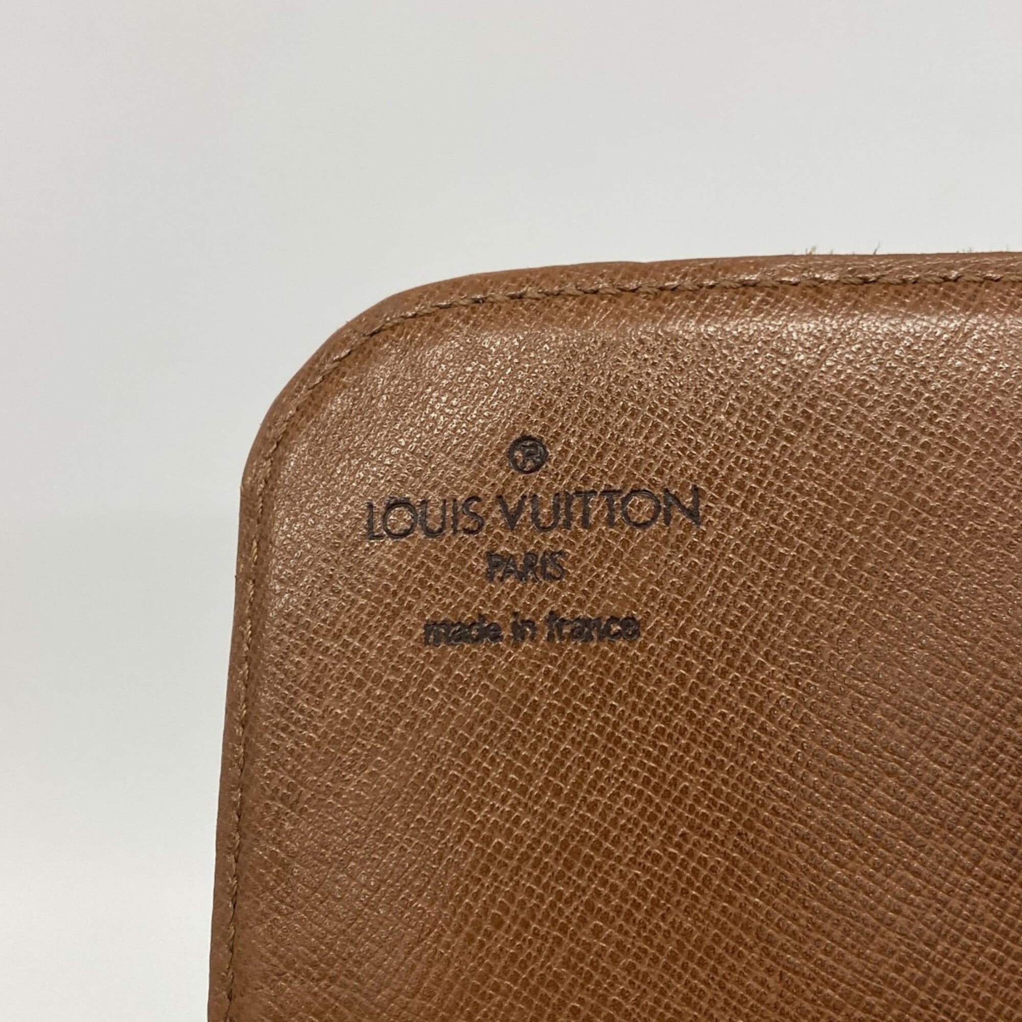 Louis Vuitton Brown Shoulder Bag (Pre-Owned)