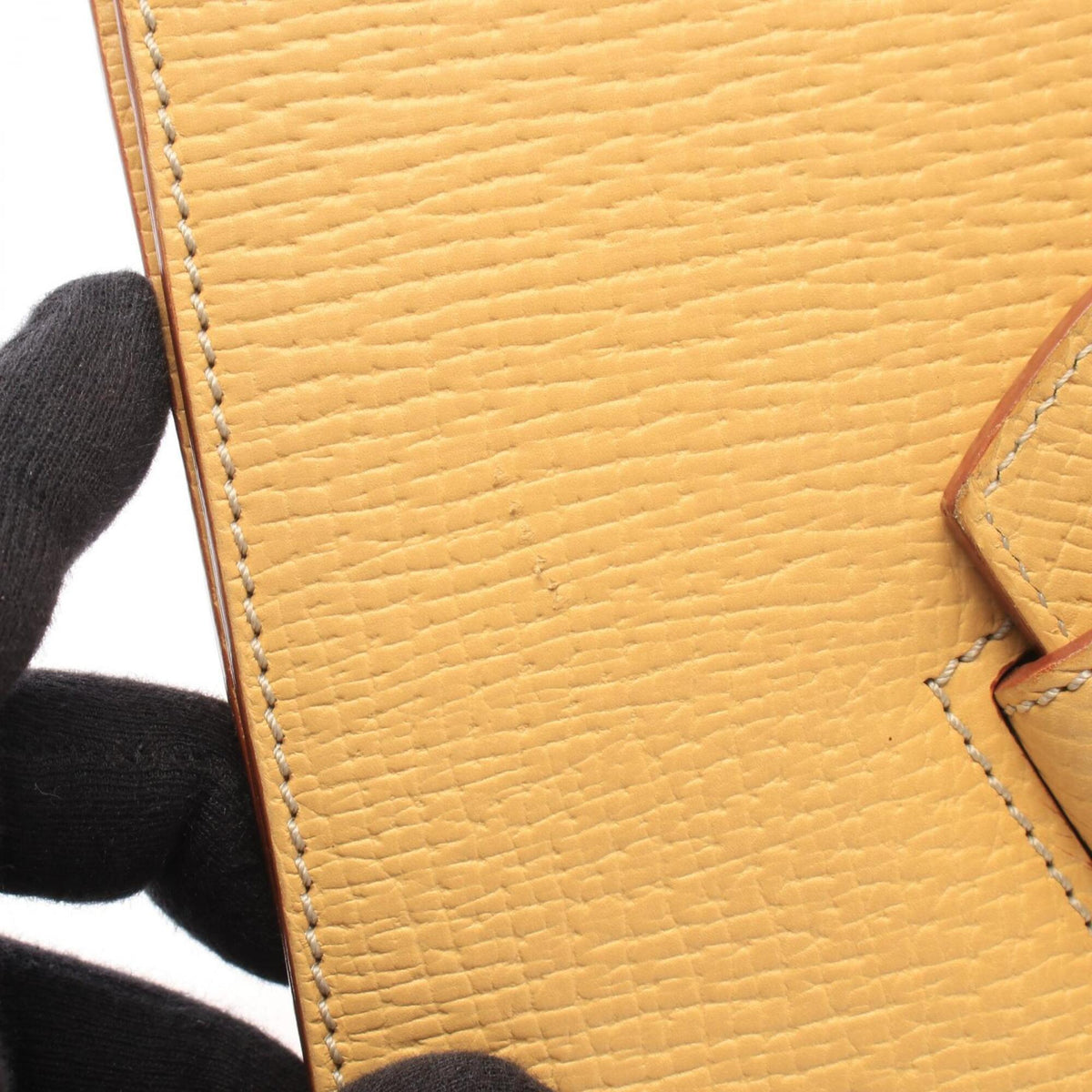 Loewe Yellow Leather Handbag (Pre-Owned)