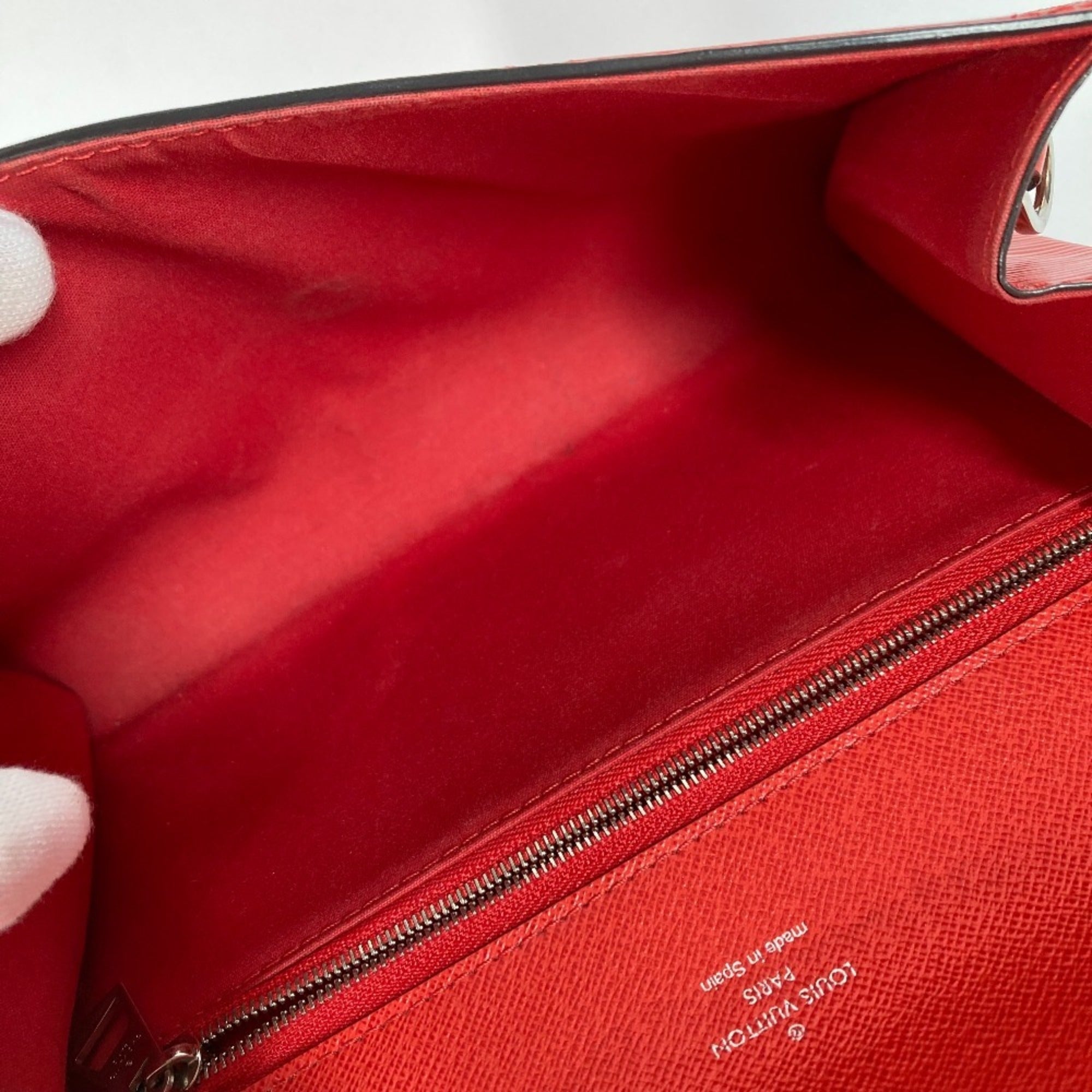 Louis Vuitton Epi Coquelicots Red Color Epi Leather Clutch Bag Handbag Shoulder Bag (Pre-Owned)