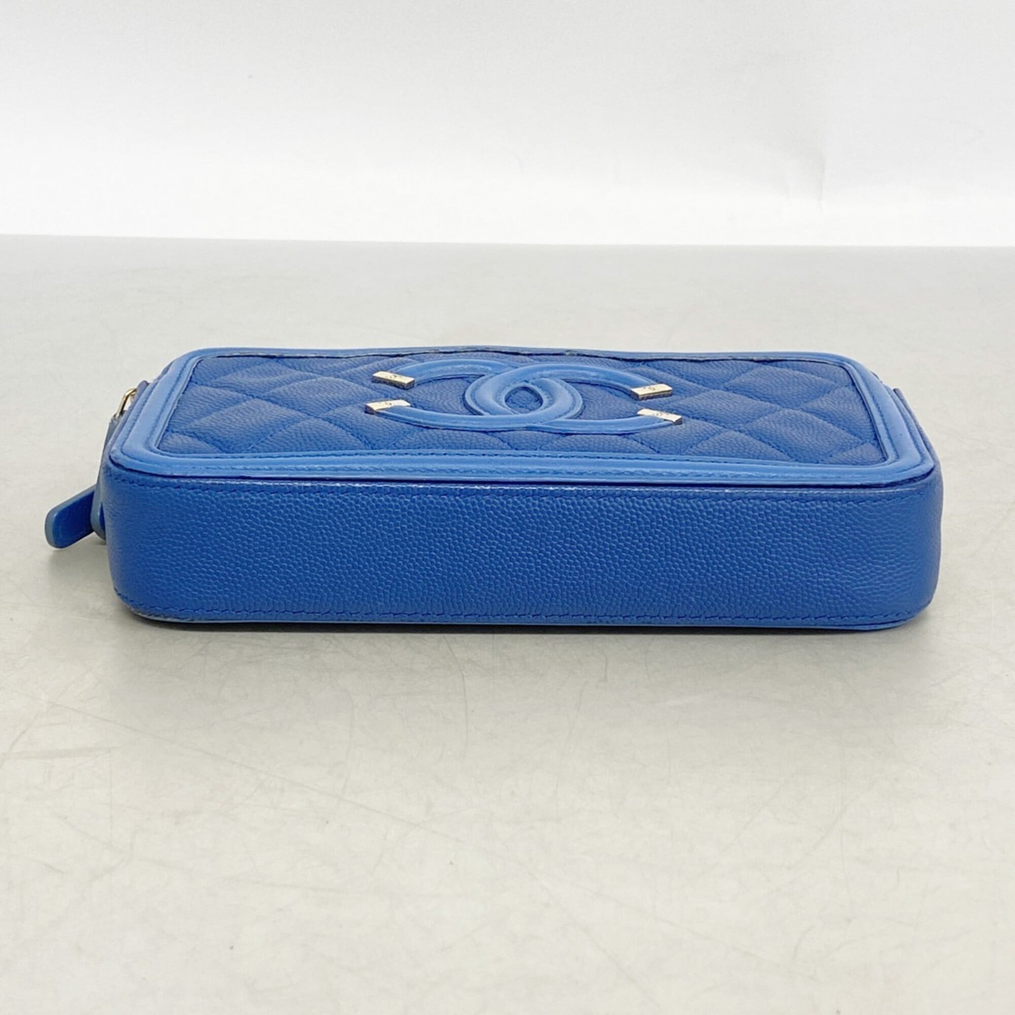 Chanel Blue Grained Calfskin Pochette (Pre-Owned)