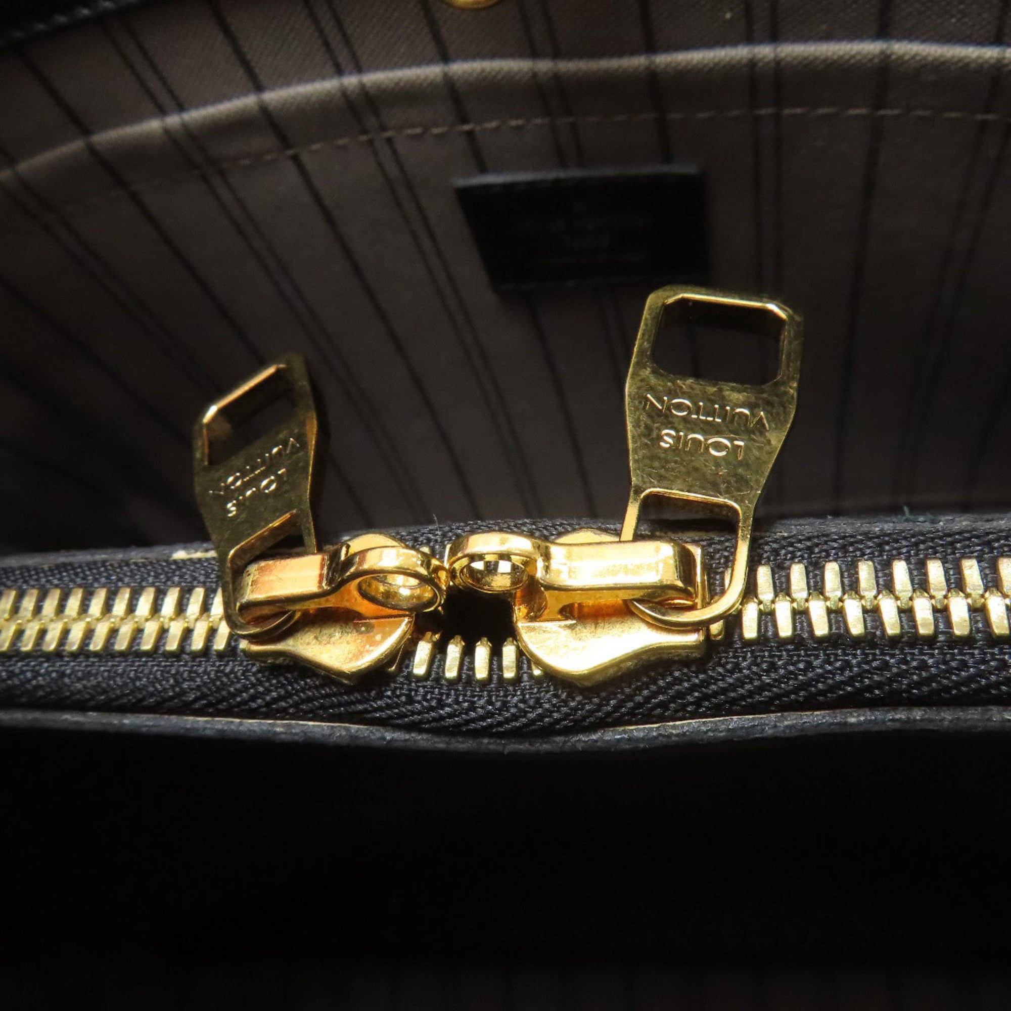 Louis Vuitton Noir Monogram Empreinte Handbag (Pre-Owned)