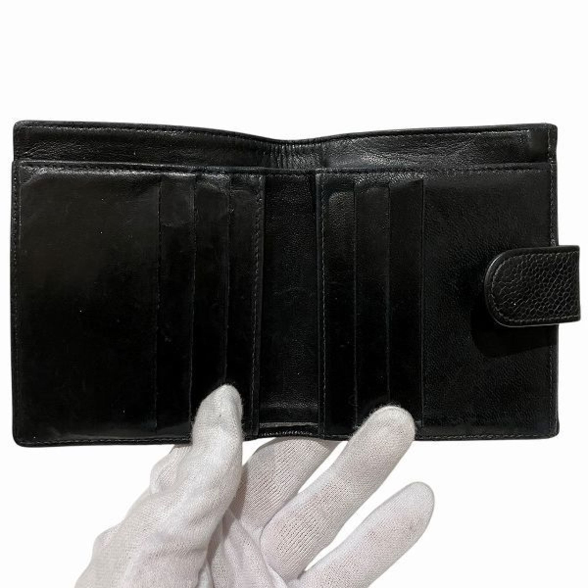 Chanel Black Grained Calfskin Wallet (Bi-Fold) (Pre-Owned)