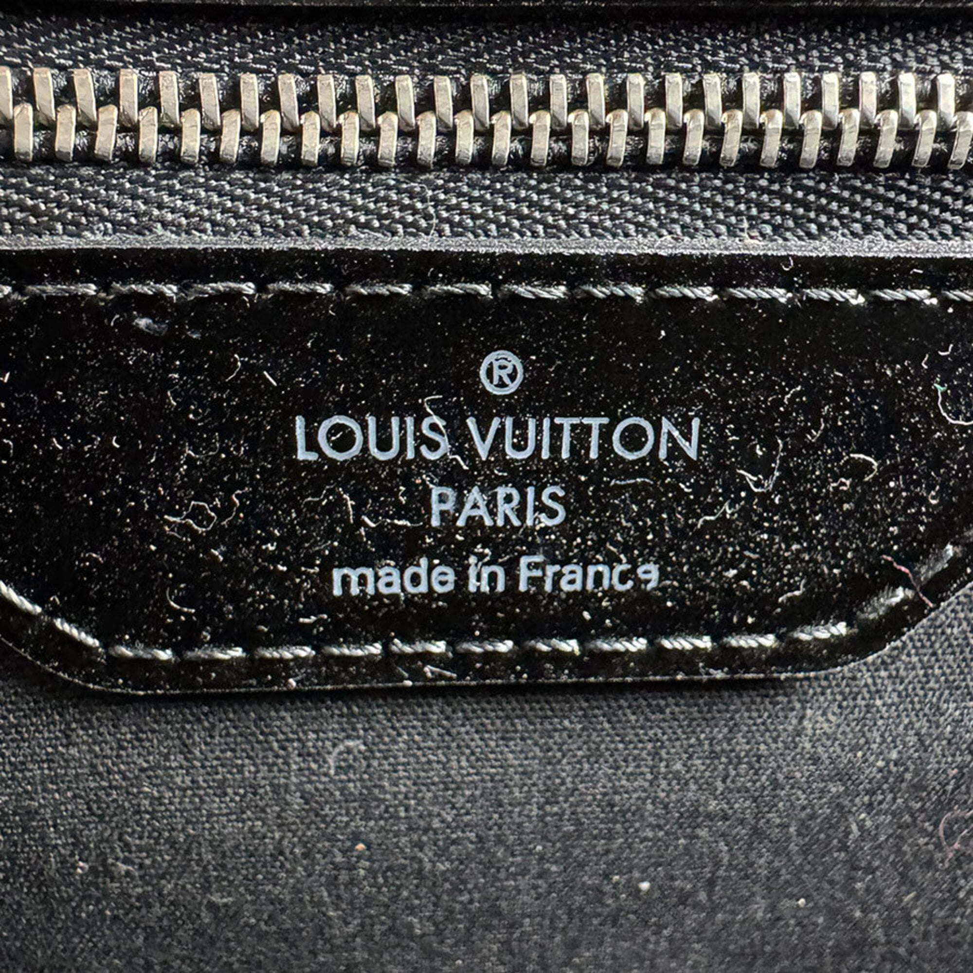Louis Vuitton Noir Handbag Shoulder Bag (Pre-Owned)