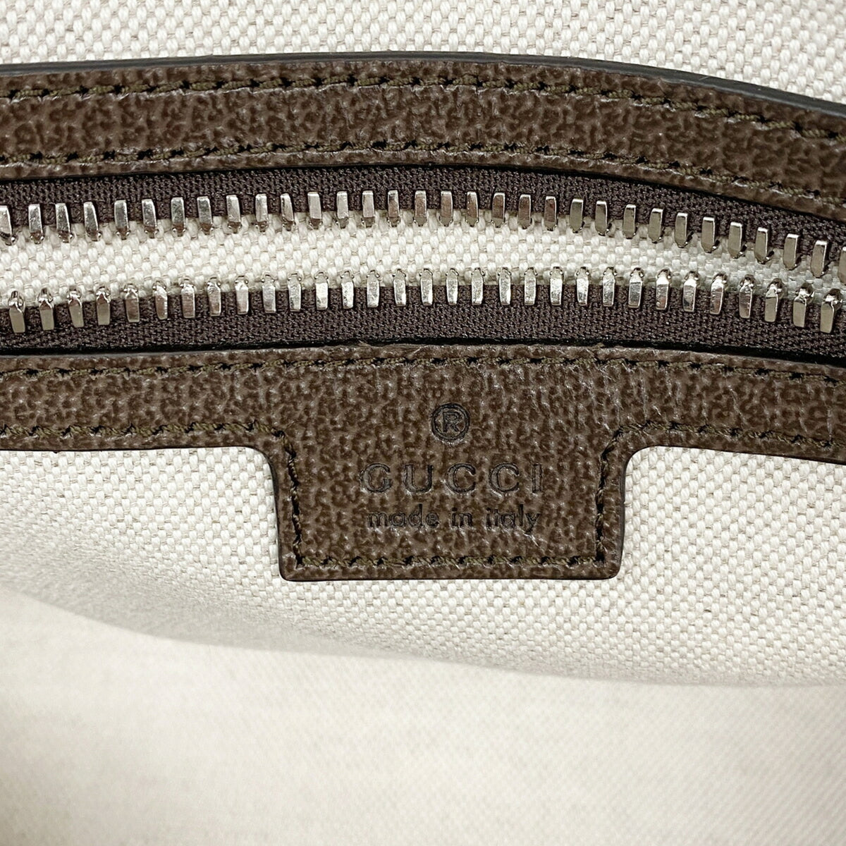 Gucci Blue Brown Pvc Handbag (Pre-Owned)