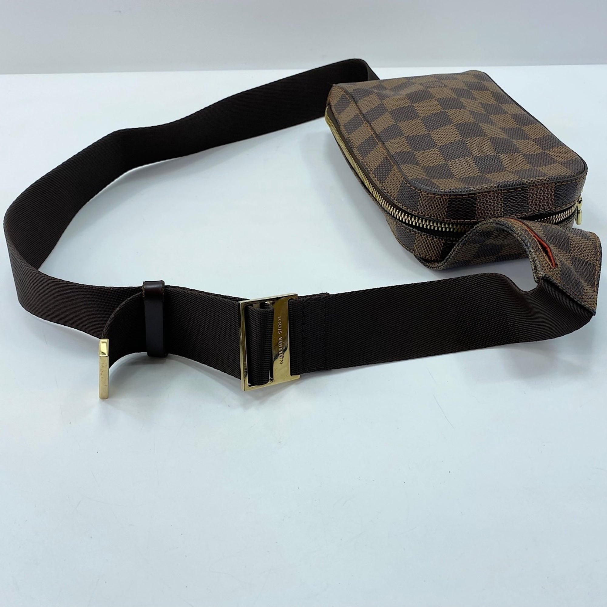 Louis Vuitton Brown Sling Bag (Pre-Owned)