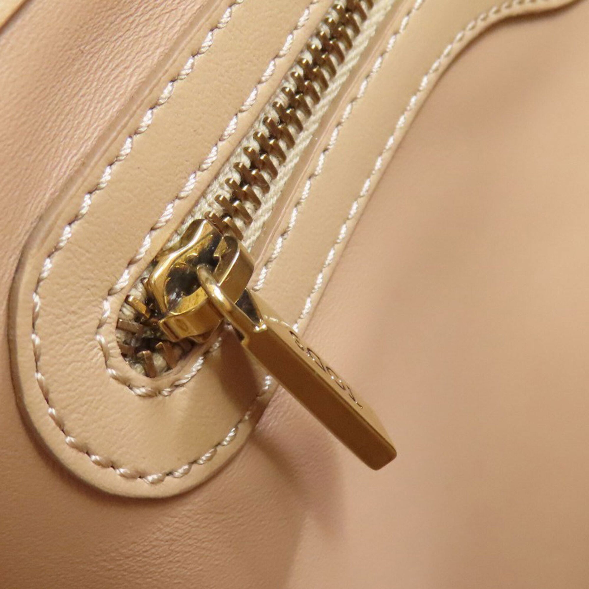 Tod's Brown Leather Handbag (Pre-Owned)