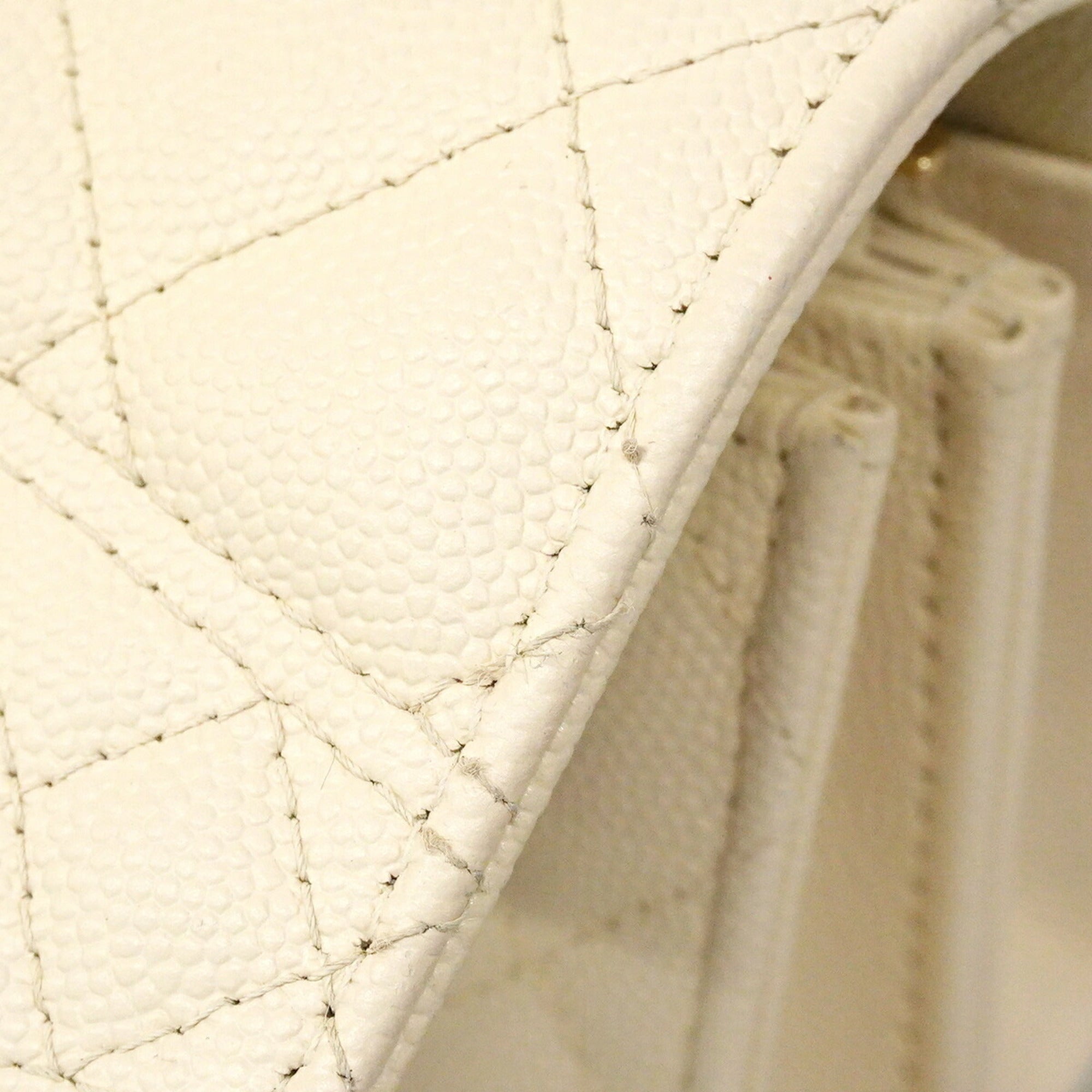 Chanel Ivory Grained Calfskin Handbag (Pre-Owned)