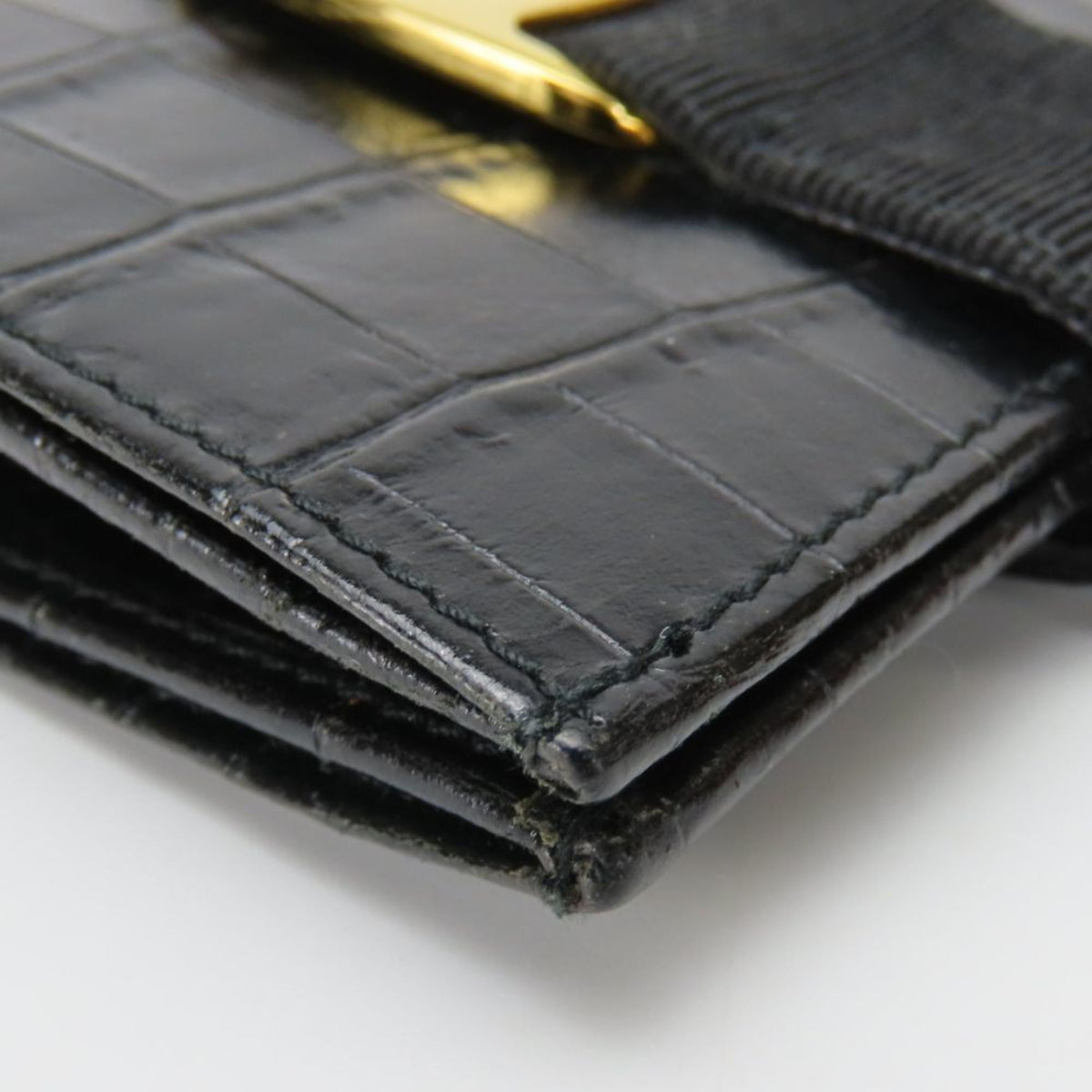 Salvatore Ferragamo Vara Black Leather Wallet (Bi-Fold) (Pre-Owned)