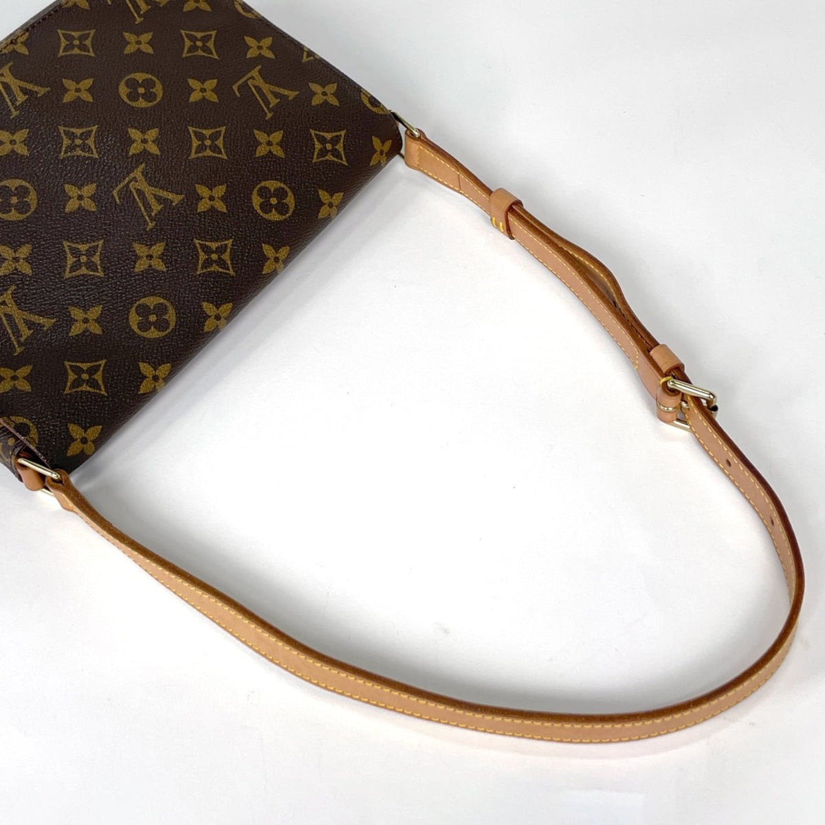 Louis Vuitton Brown Monogram Shoulder Bag (Pre-Owned)