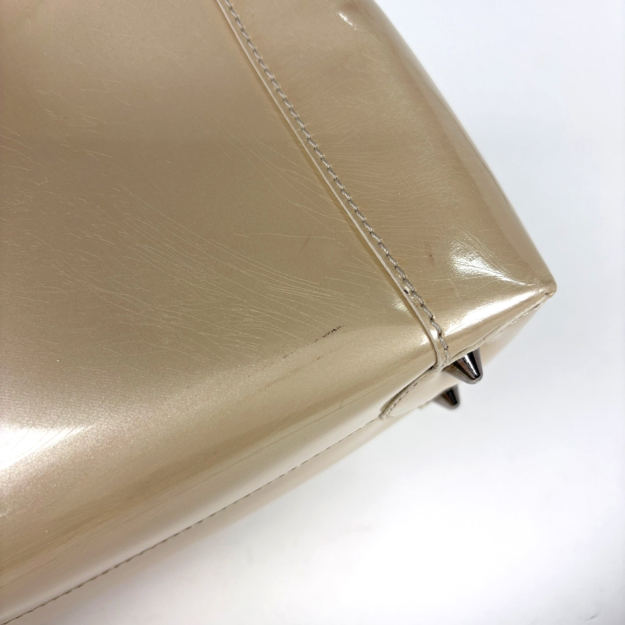 Christian Dior Beige Leather Handbag (Pre-Owned)