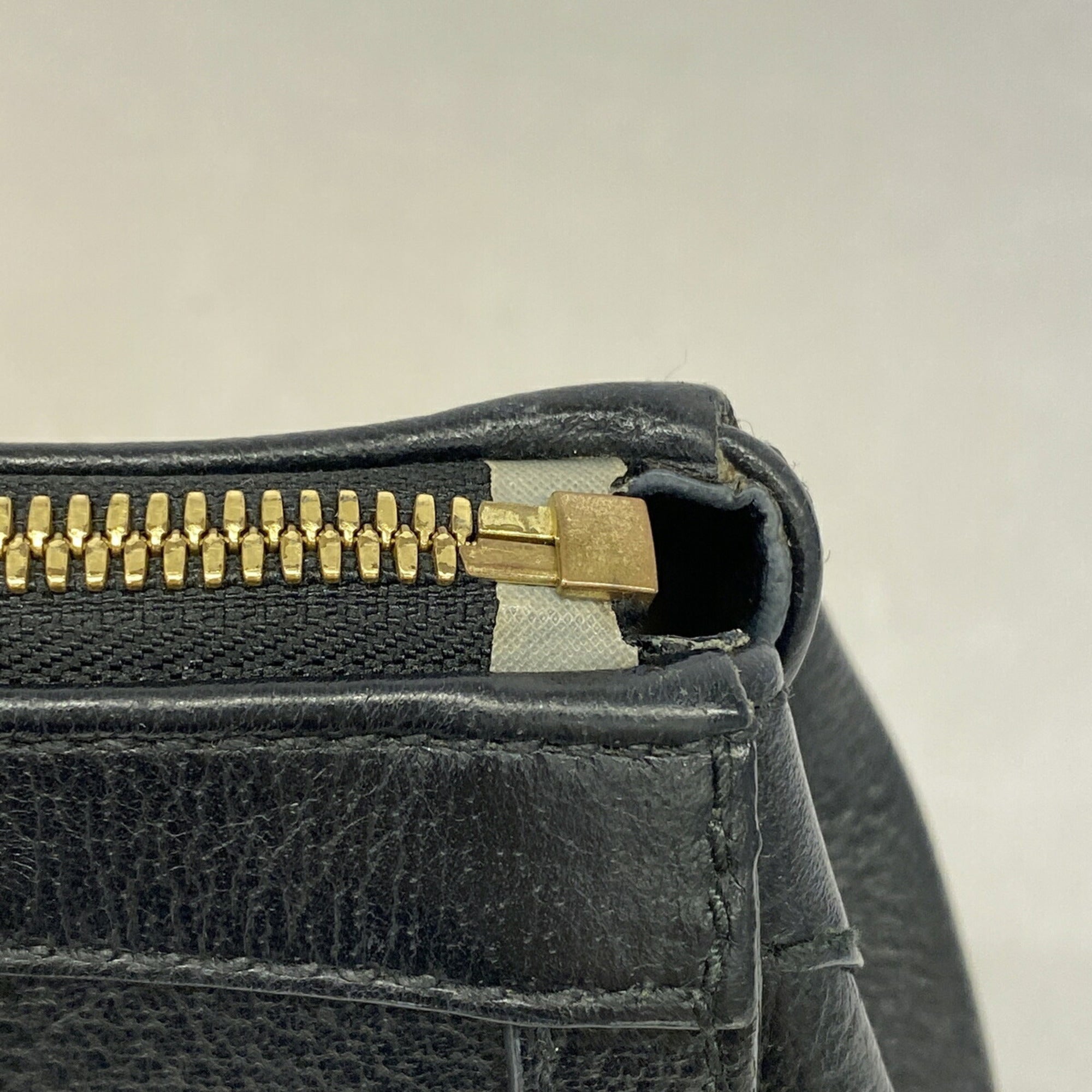 Gucci Black Leather Handbag (Pre-Owned)