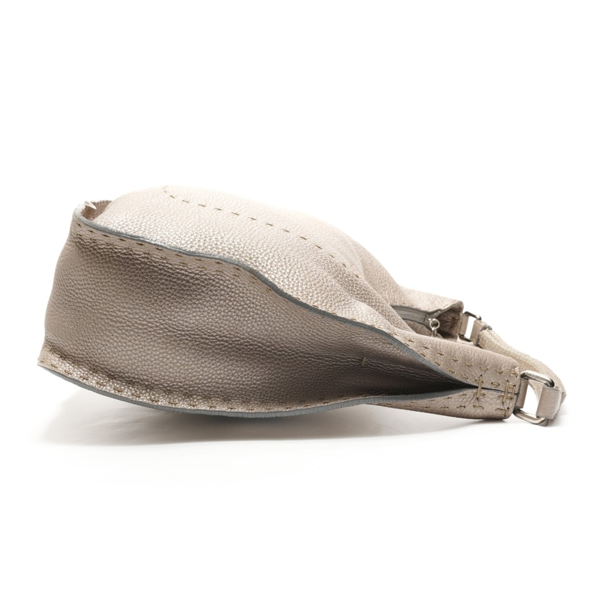 Fendi Selleria Silver Shoulder Bag (Pre-Owned)