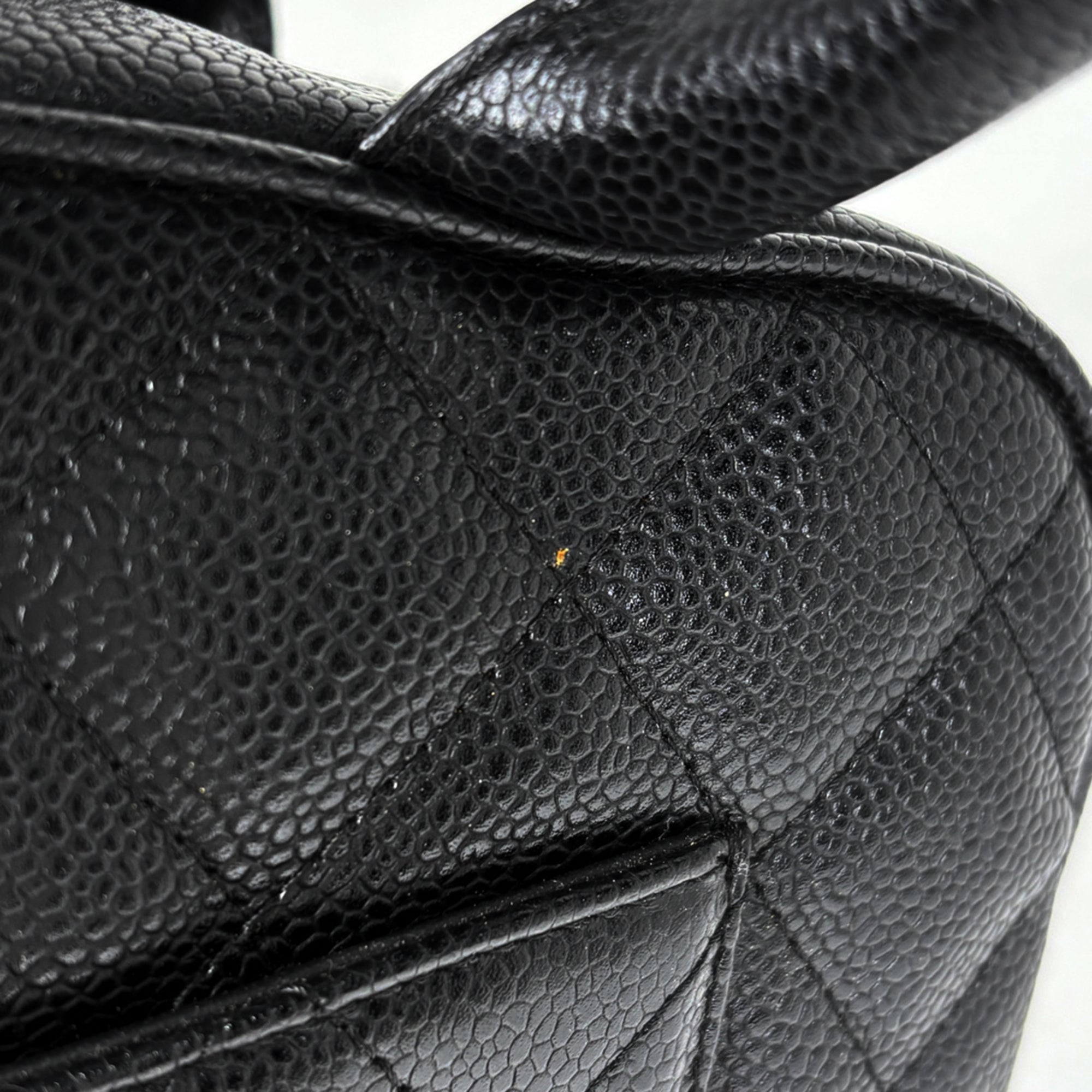 Chanel Black Grained Calfskin Handbag (Pre-Owned)