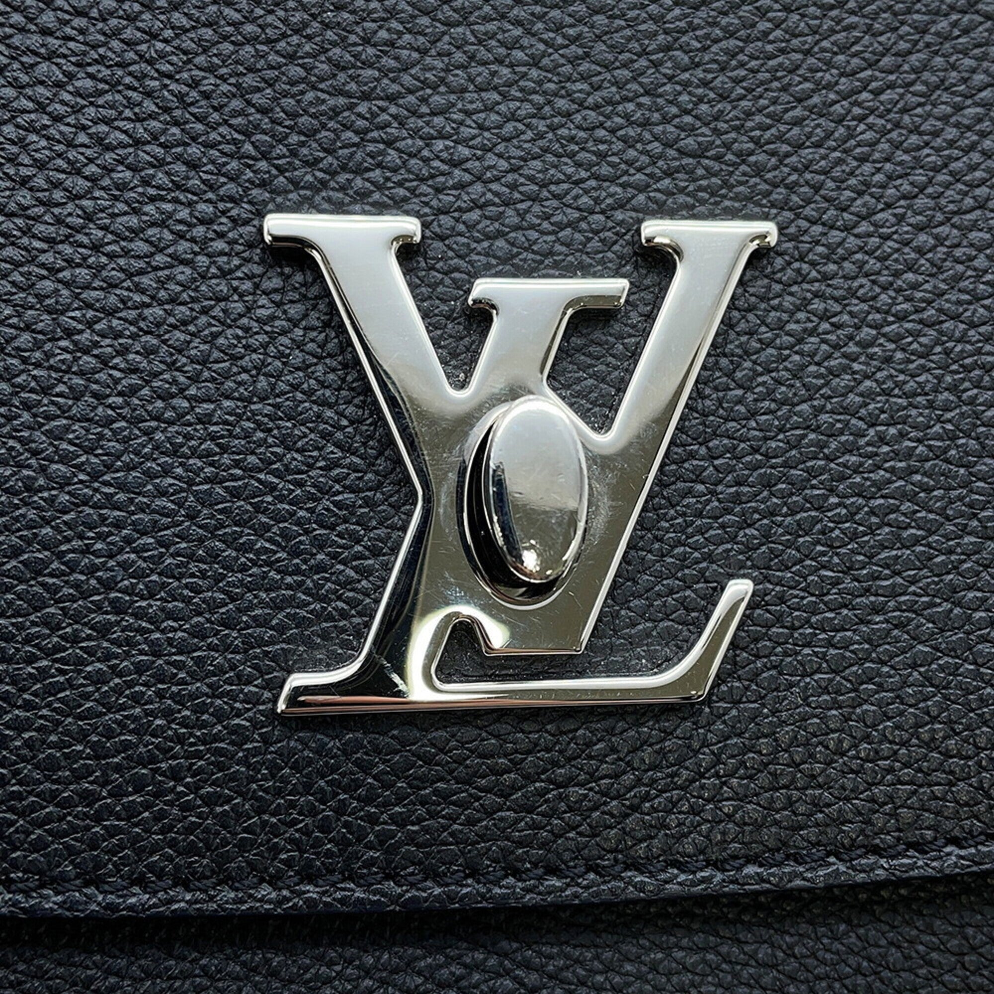 Louis Vuitton Black Noir Leather Handbag Shoulder Bag (Pre-Owned)