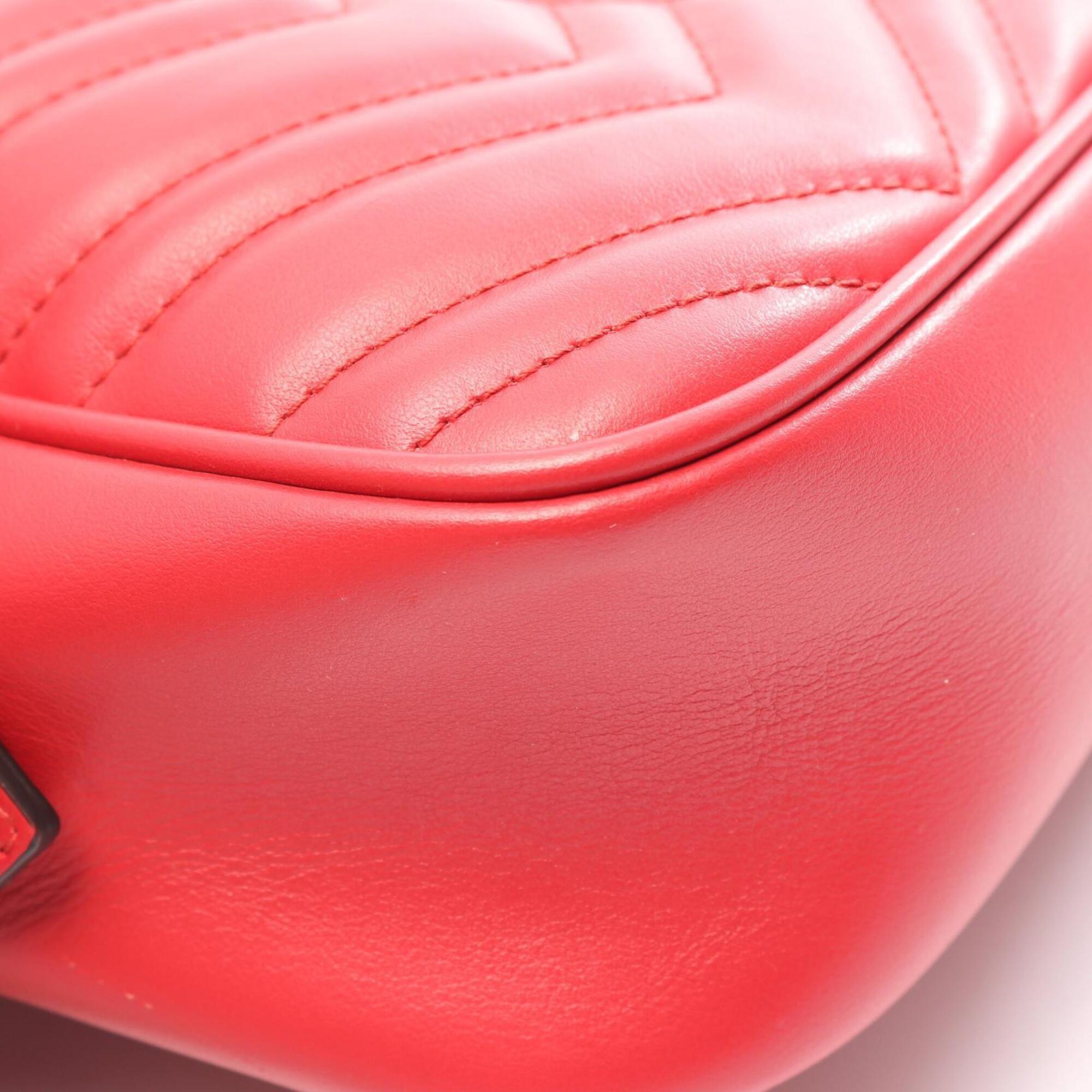 Gucci Red Color Leather Shoulder Bag (Pre-Owned)