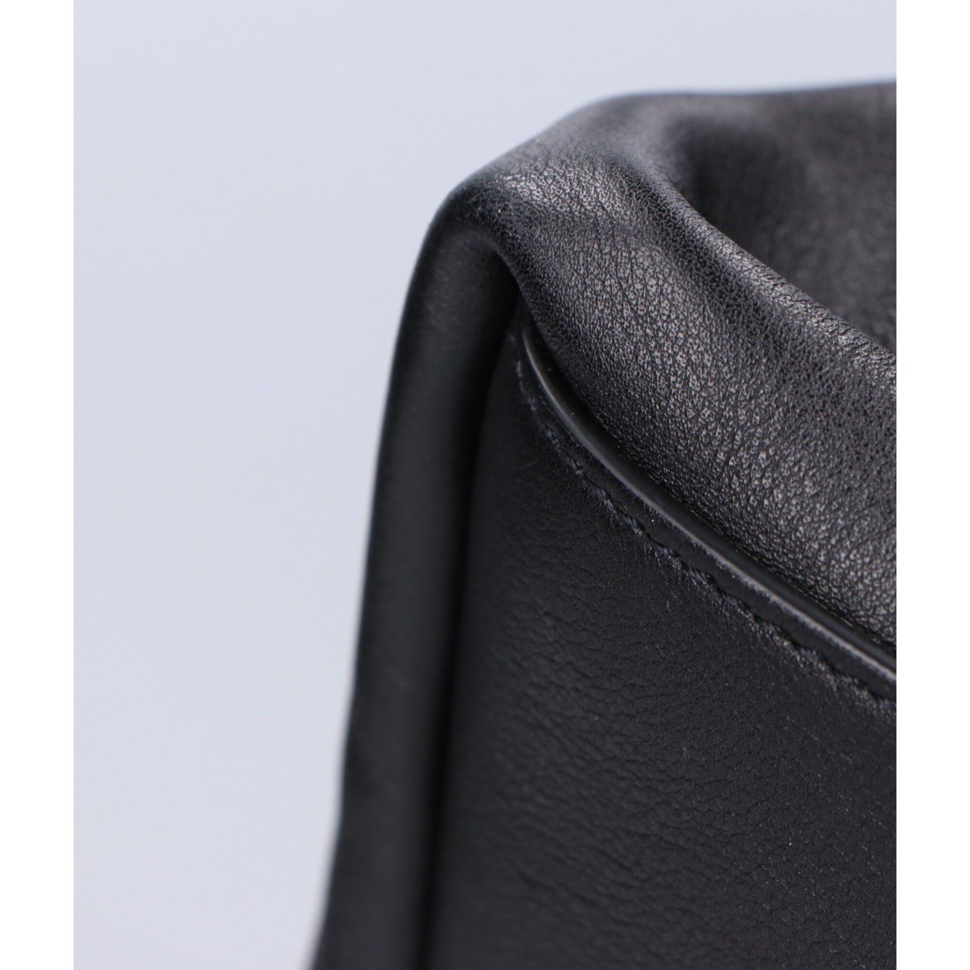 Saint Laurent Black Leather Tote Bag (Pre-Owned)