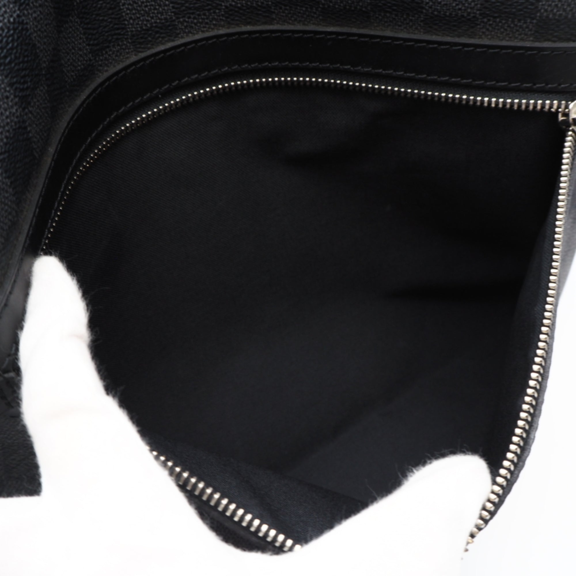 Louis Vuitton Black Canvas Shoulder Bag (Pre-Owned)